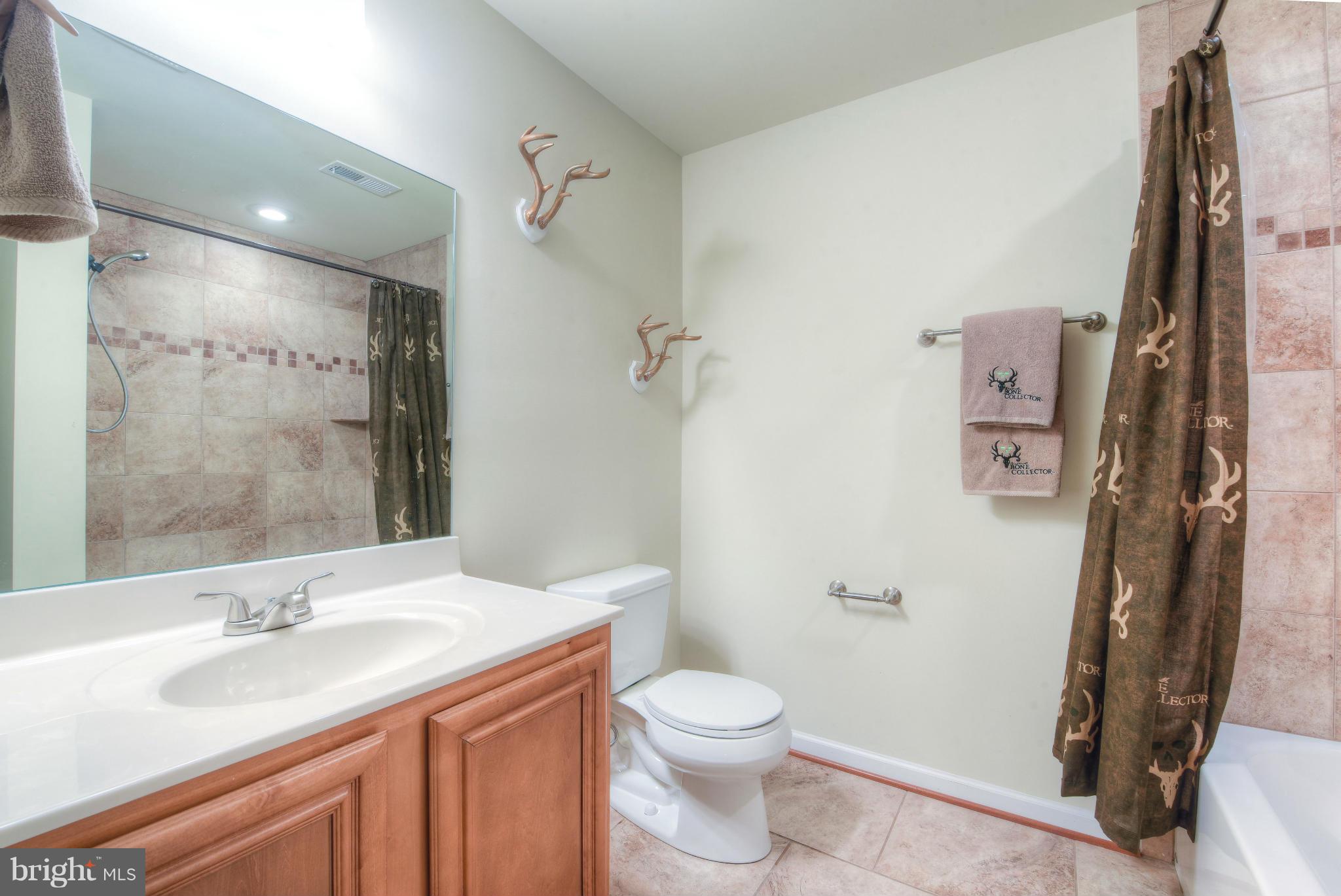 LAKE WILDERNESS - Residential