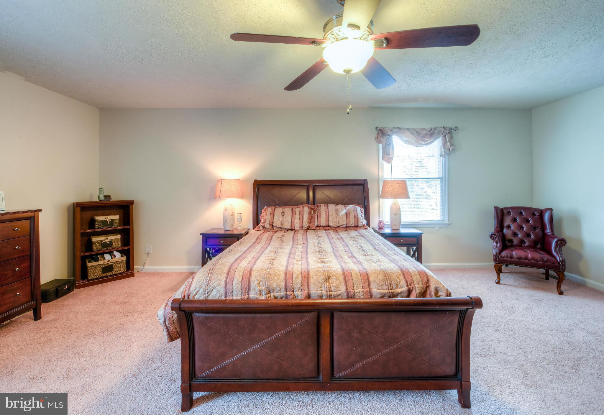 LAKE WILDERNESS - Residential