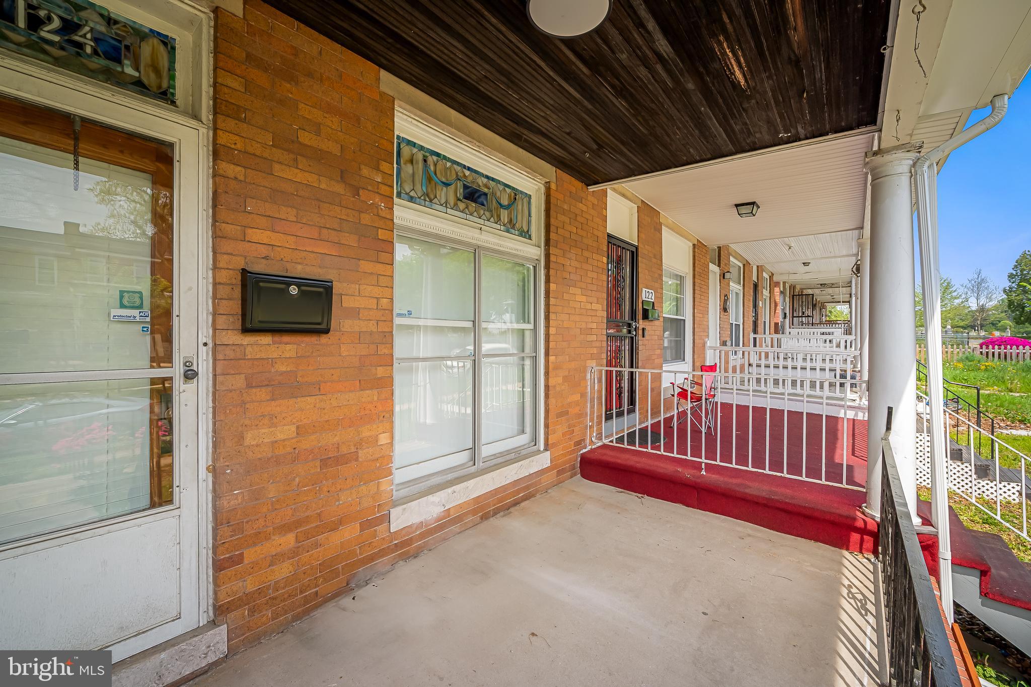 124 COLLINS AVENUE
