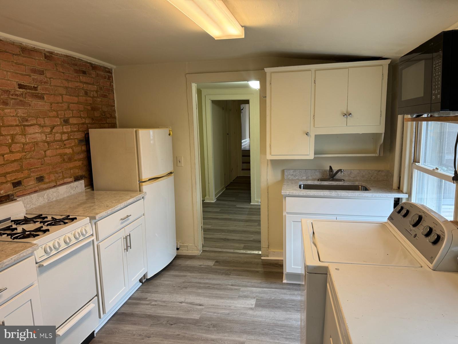 BOLTON HILL HISTORIC DISTRICT - Residential Lease