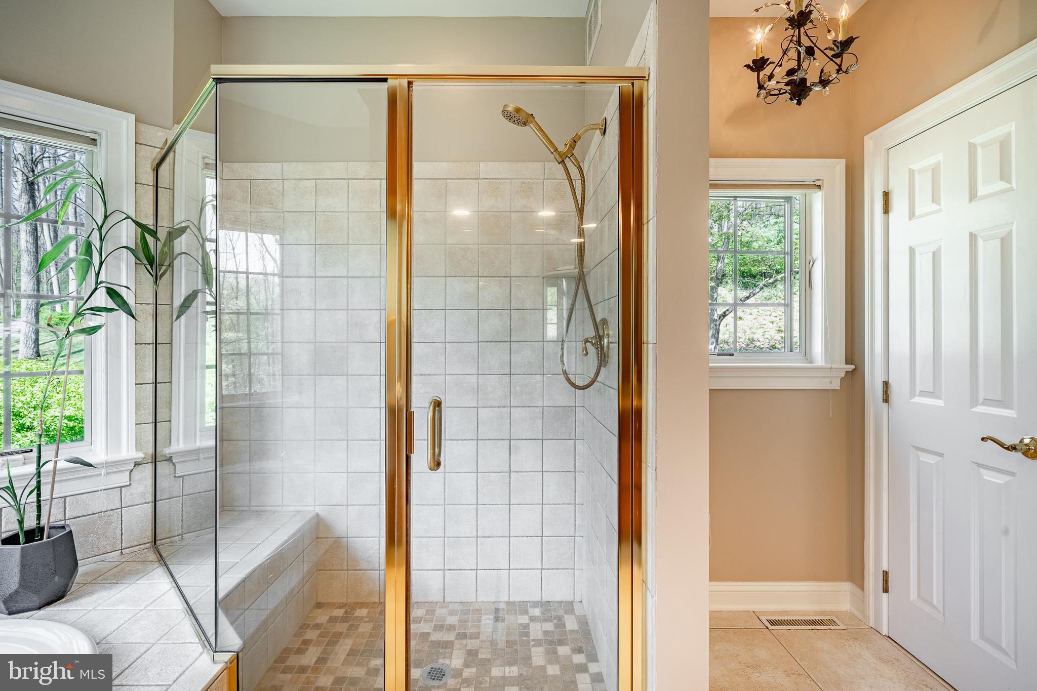 KNAUERTON - Residential