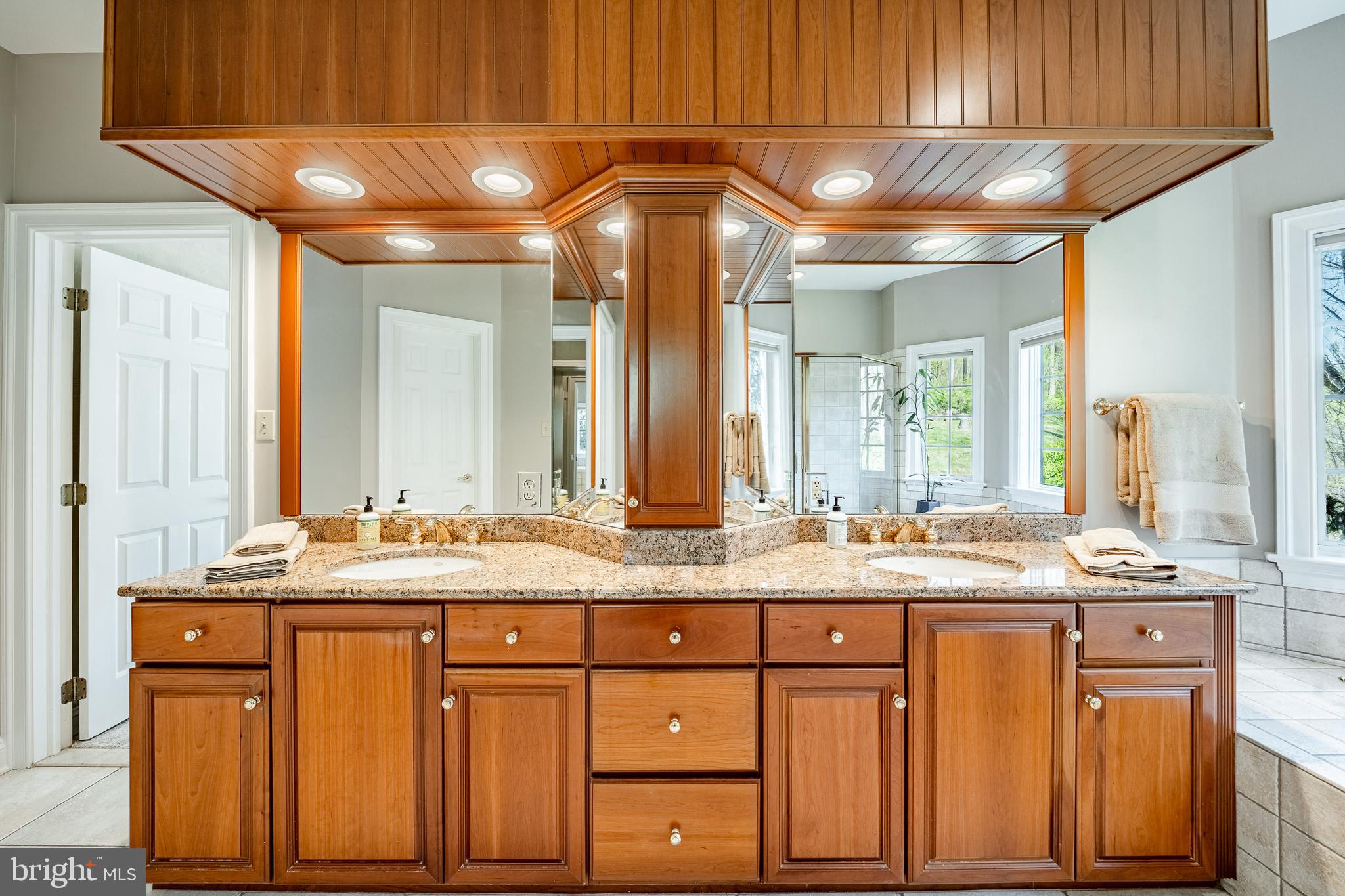 KNAUERTON - Residential