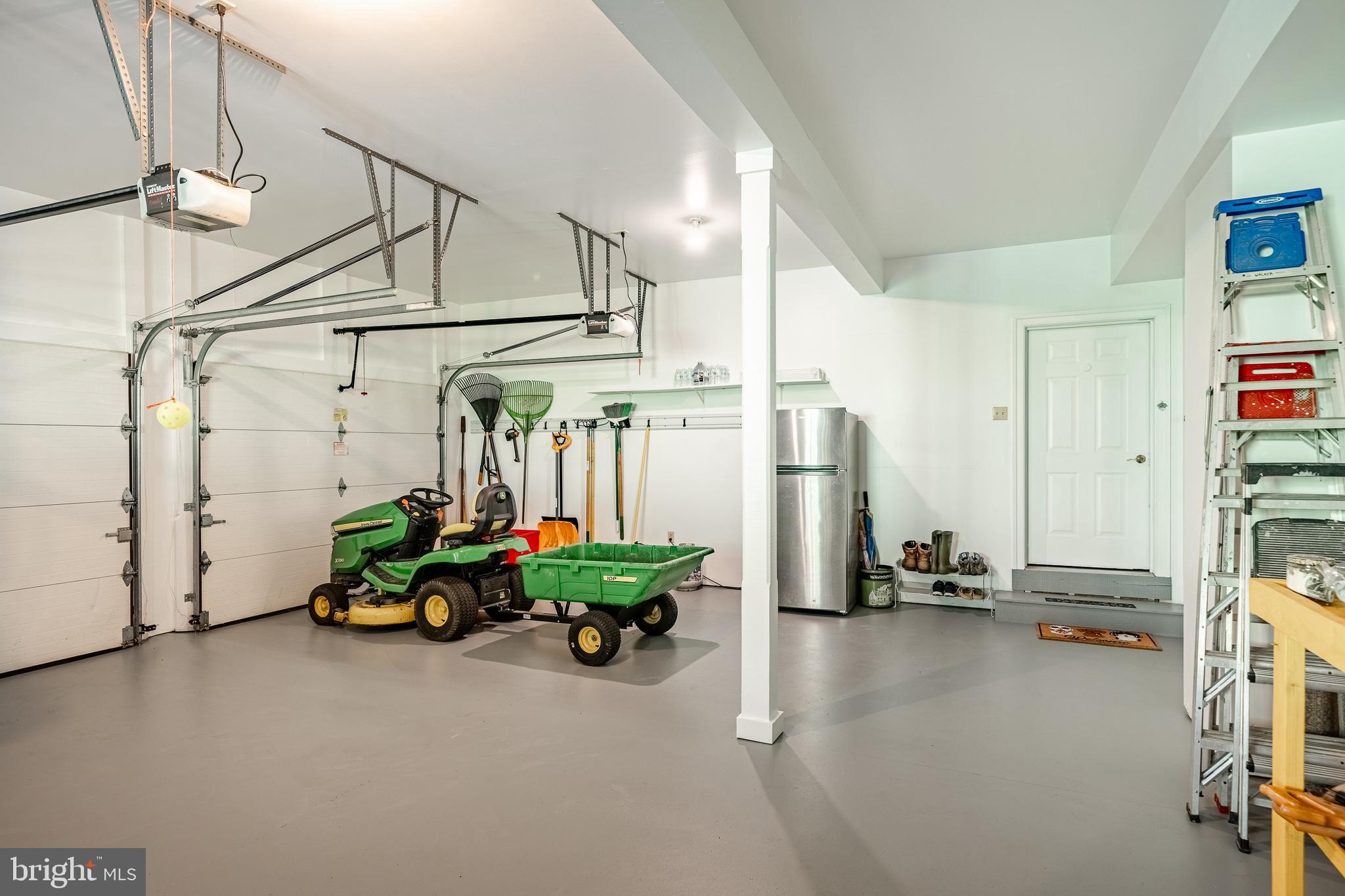 KNAUERTON - Residential