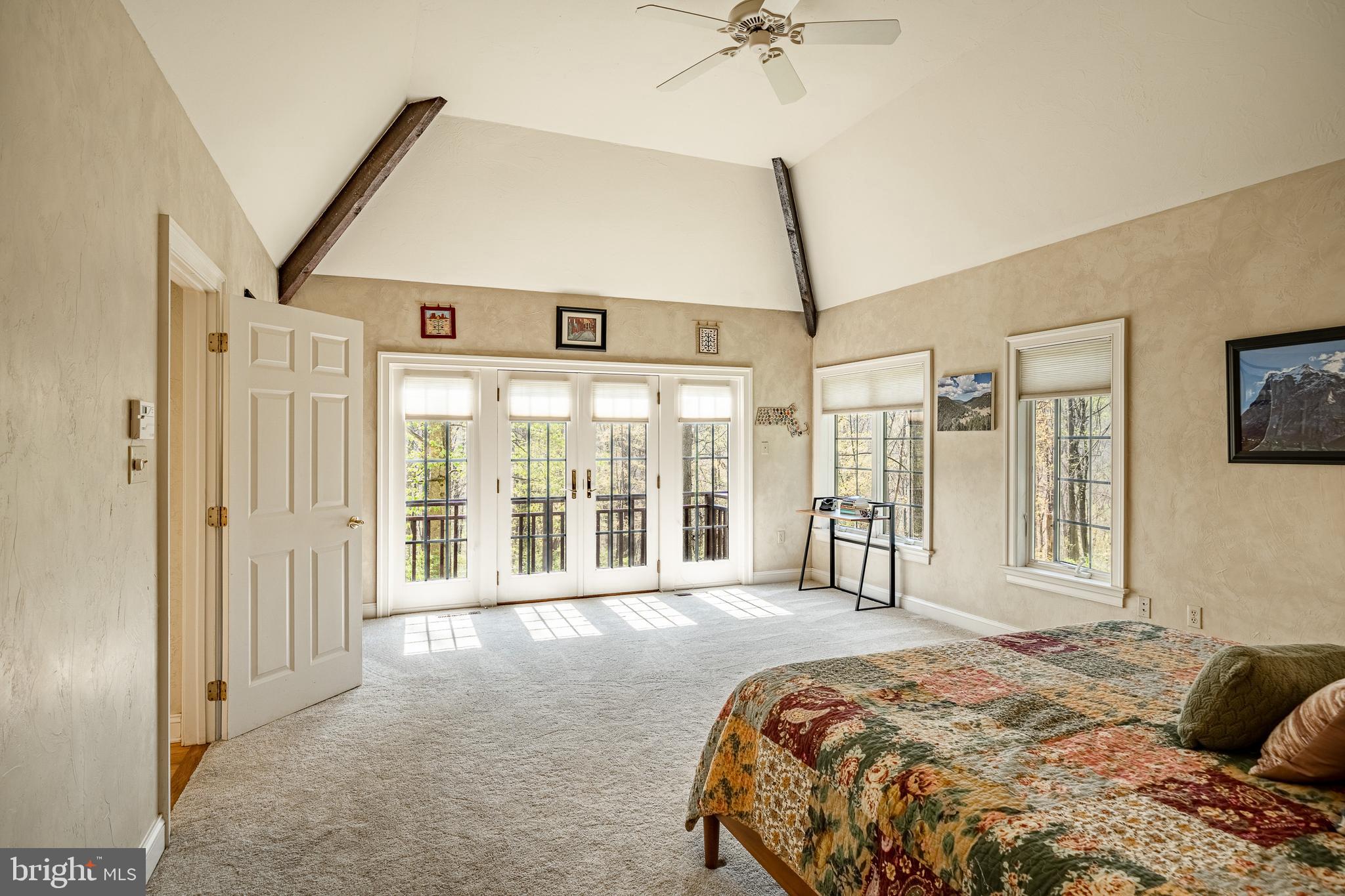 KNAUERTON - Residential