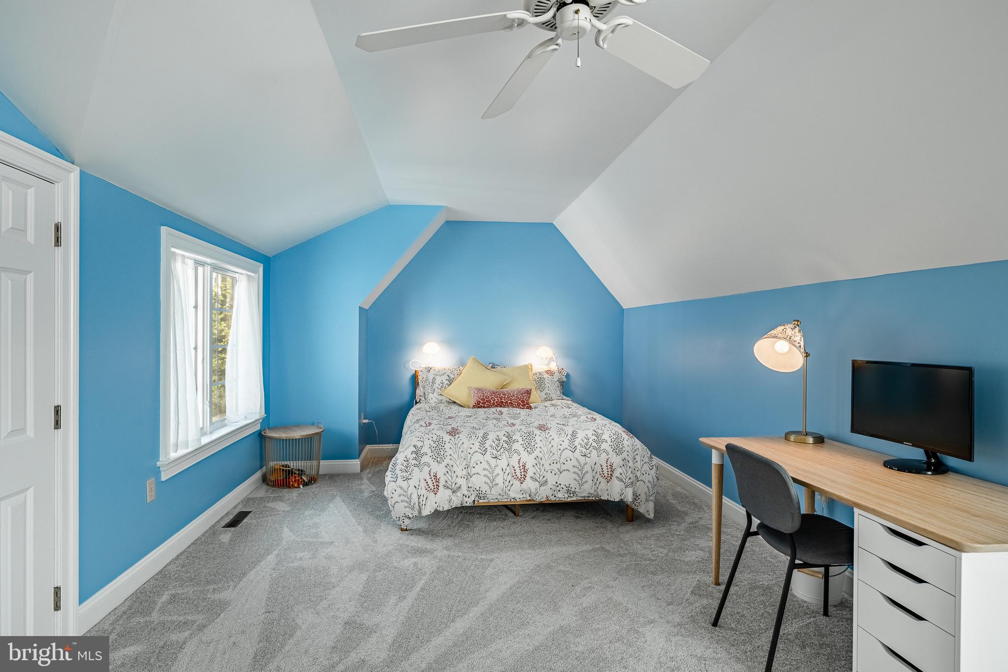 KNAUERTON - Residential