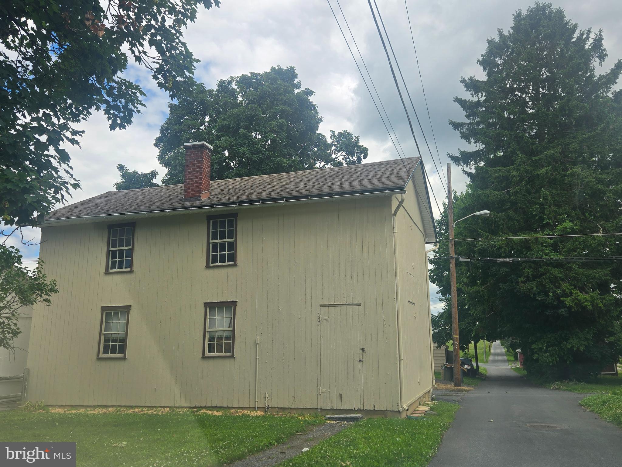 130 N RAILROAD STREET