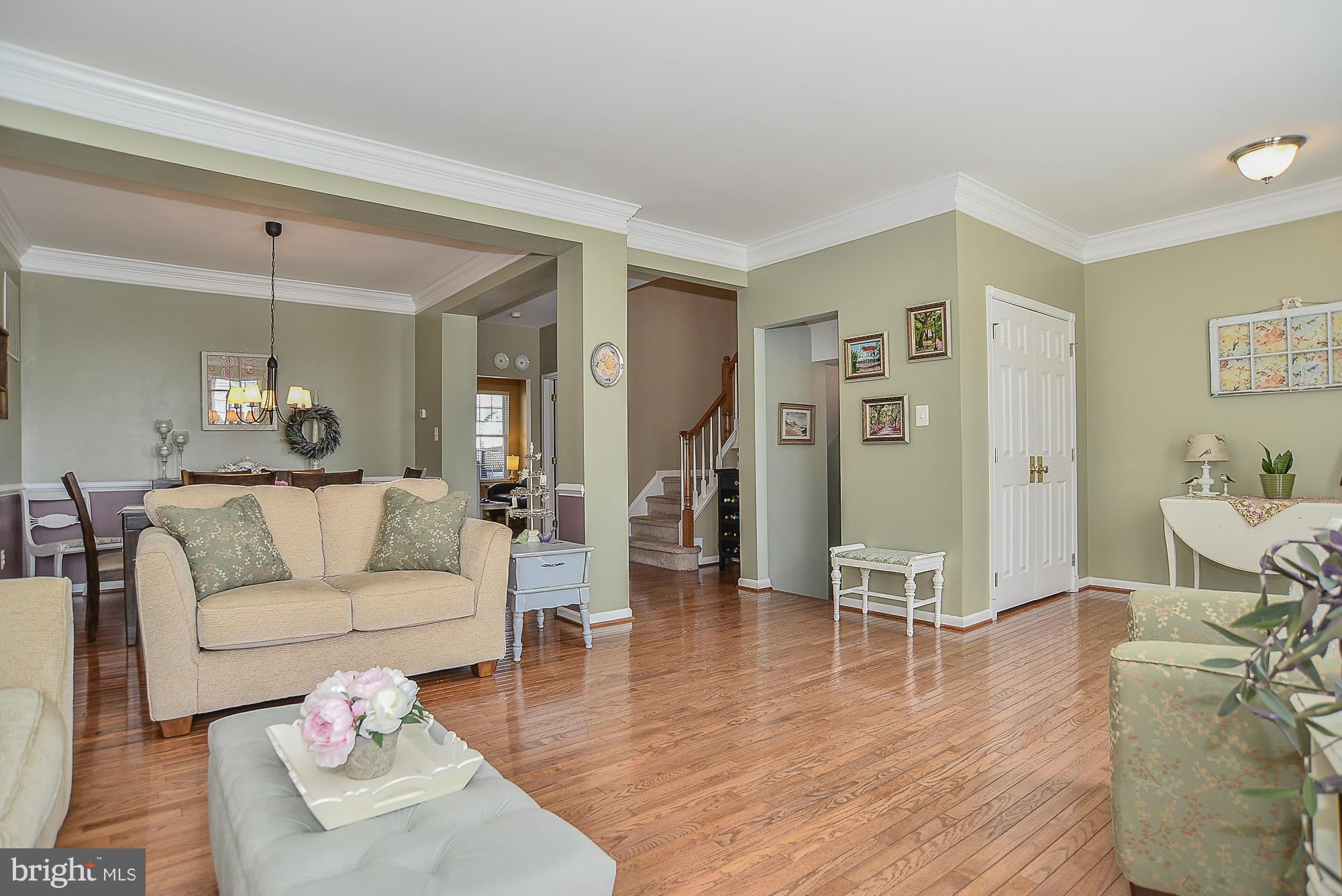 SOUTH RIDING - Residential