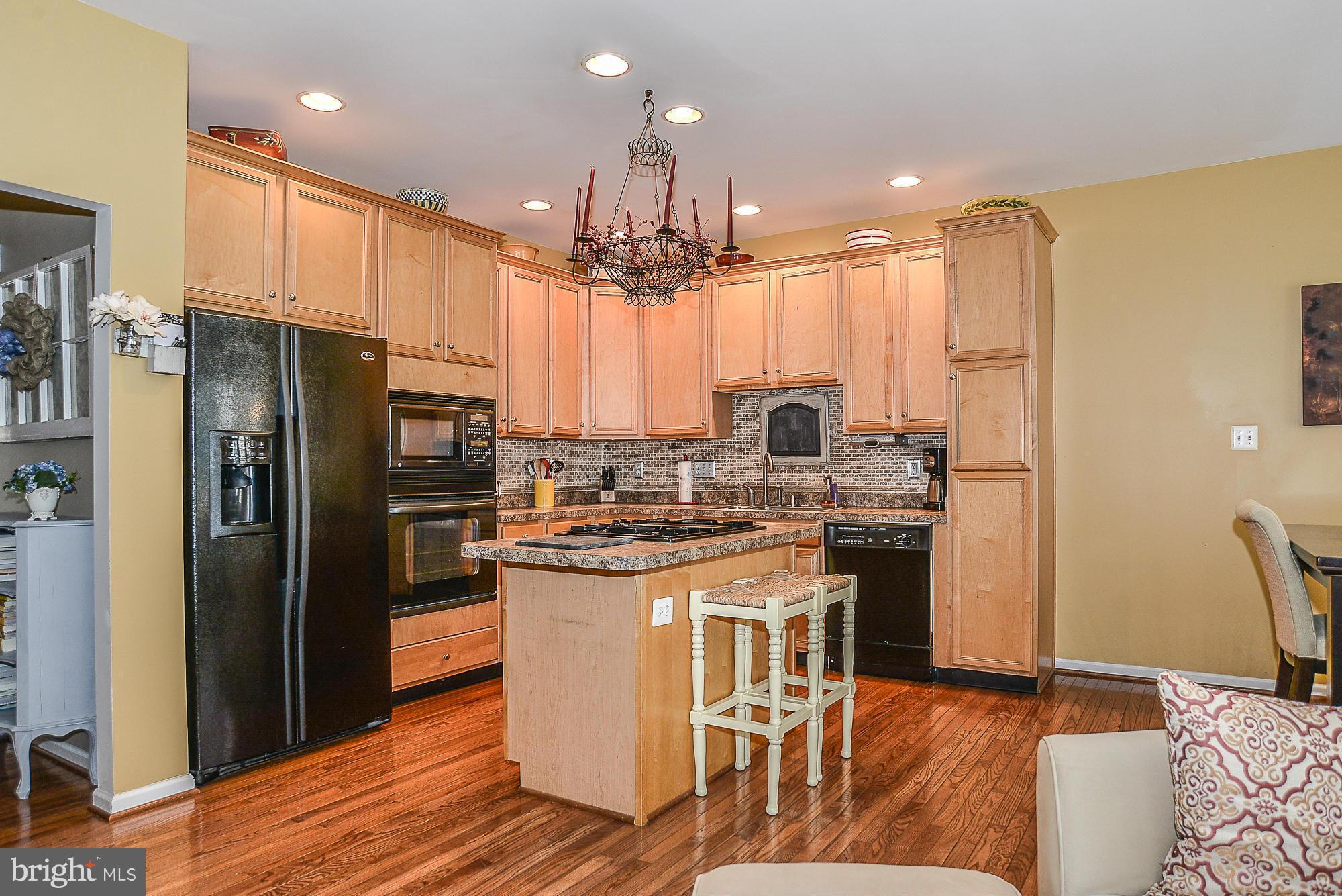 SOUTH RIDING - Residential