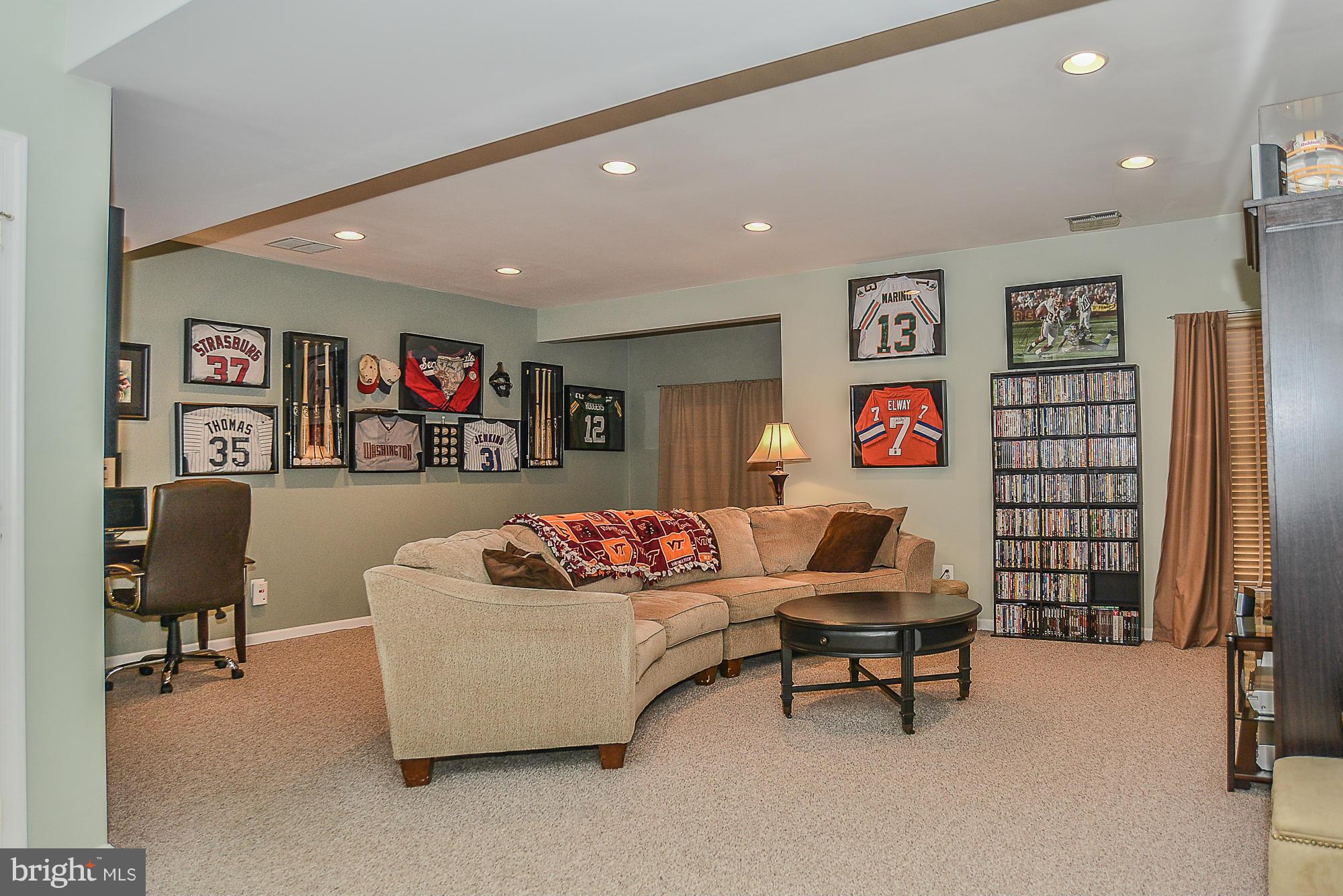 SOUTH RIDING - Residential