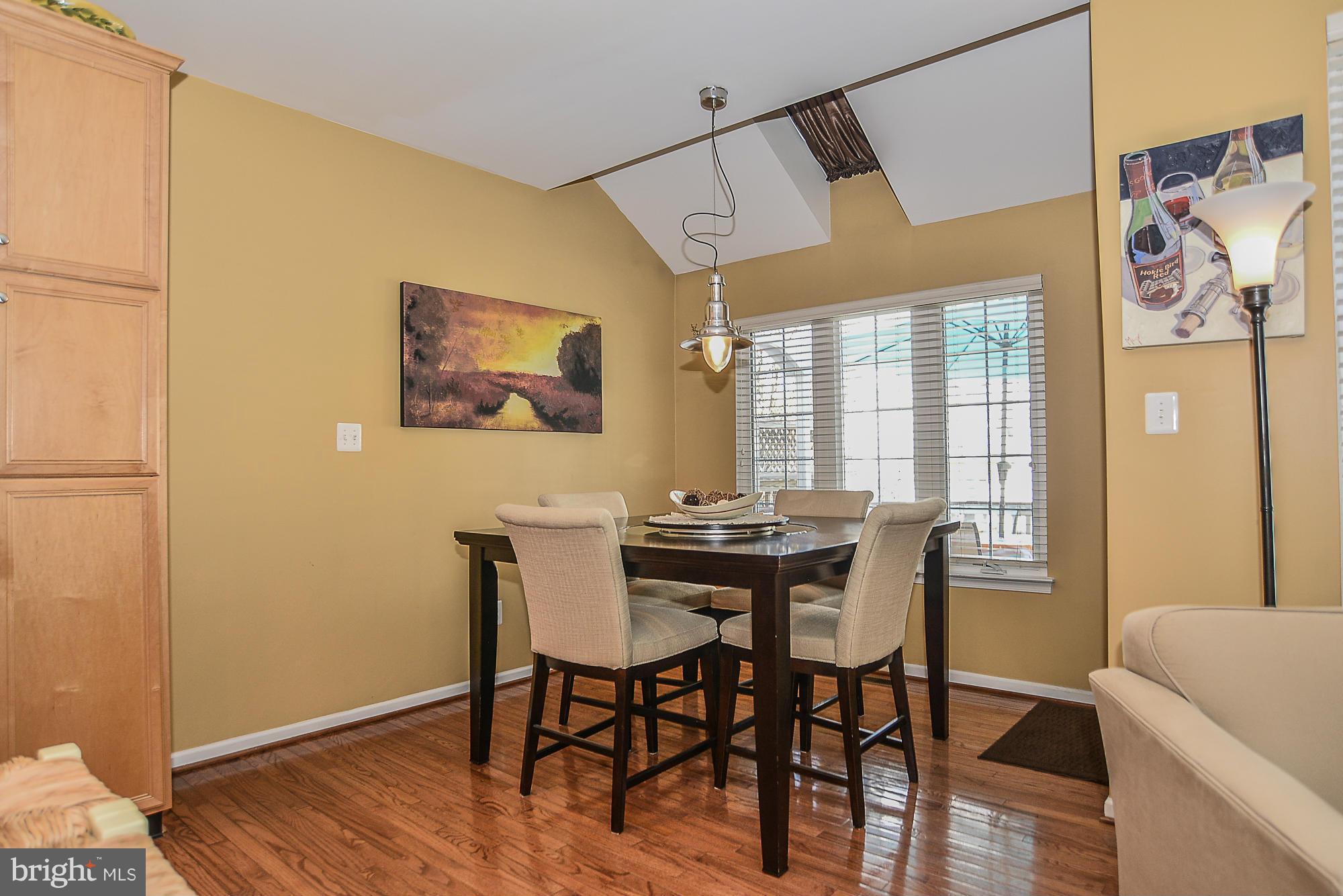 SOUTH RIDING - Residential