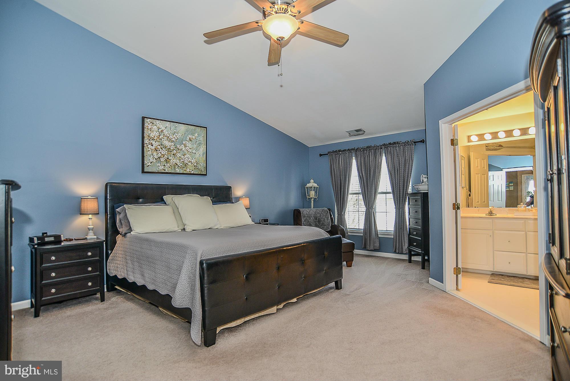 SOUTH RIDING - Residential