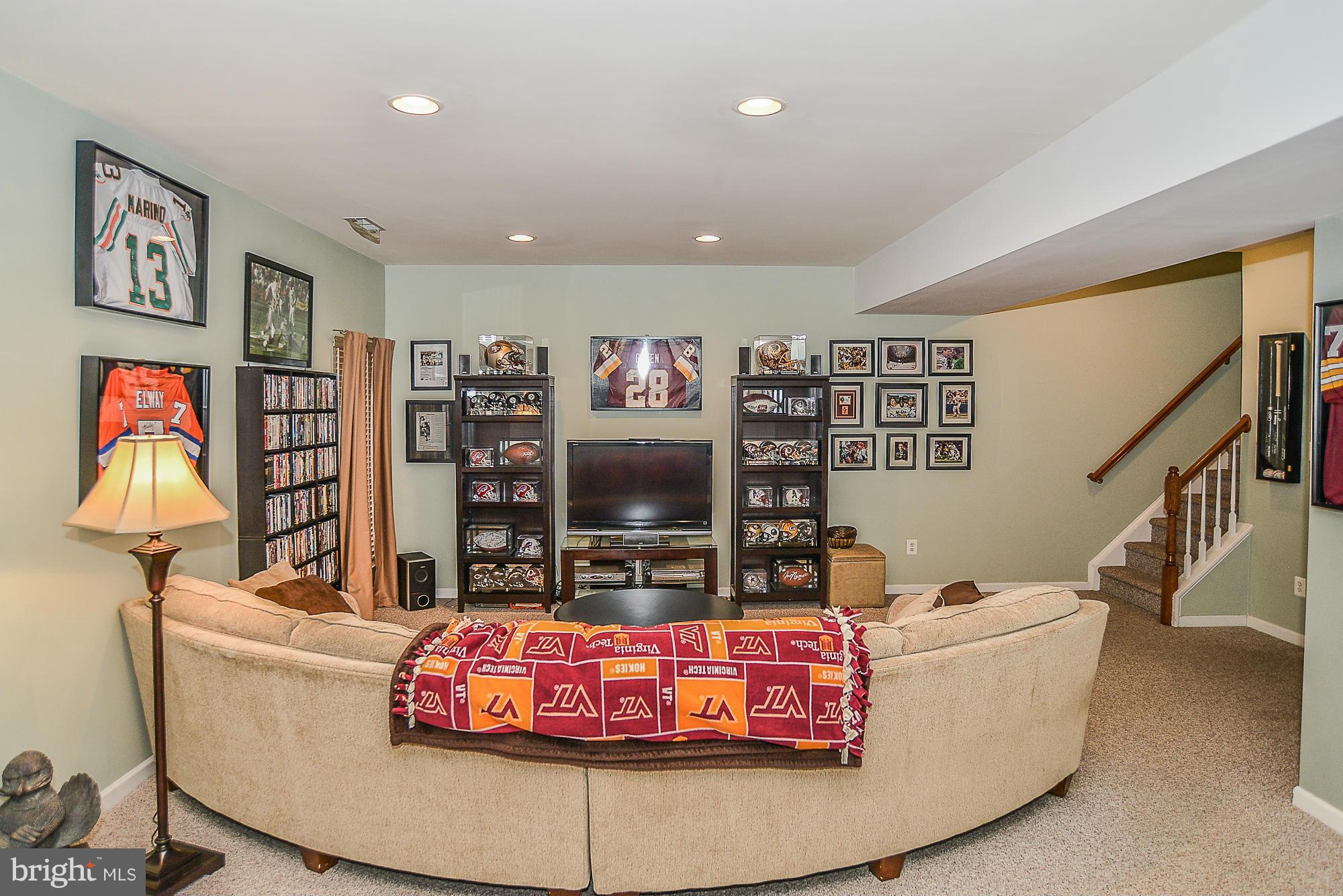 SOUTH RIDING - Residential