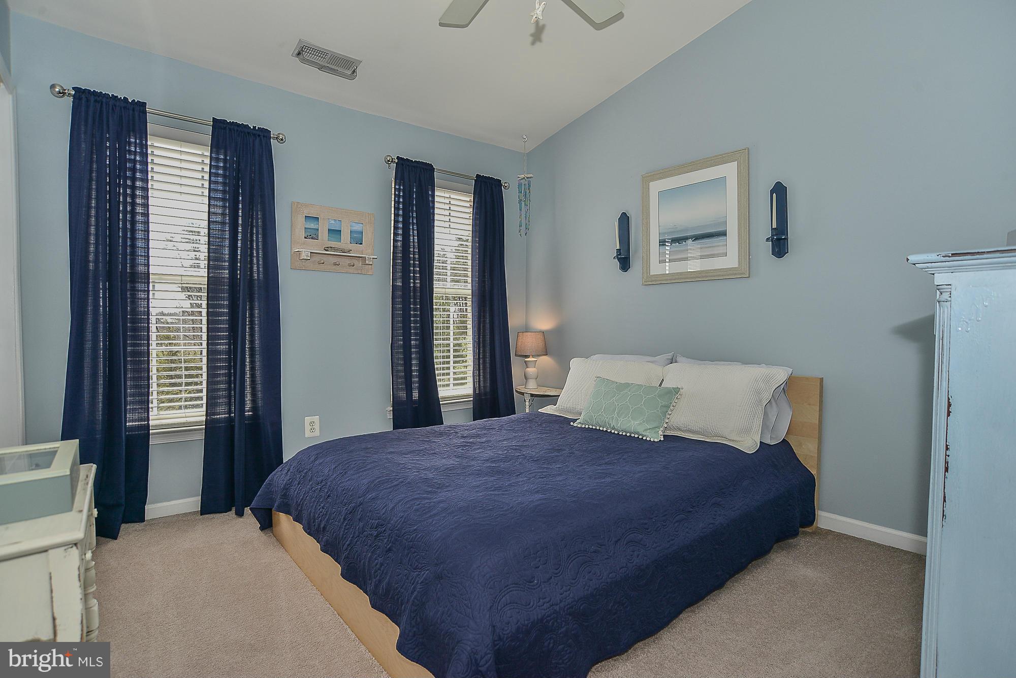 SOUTH RIDING - Residential