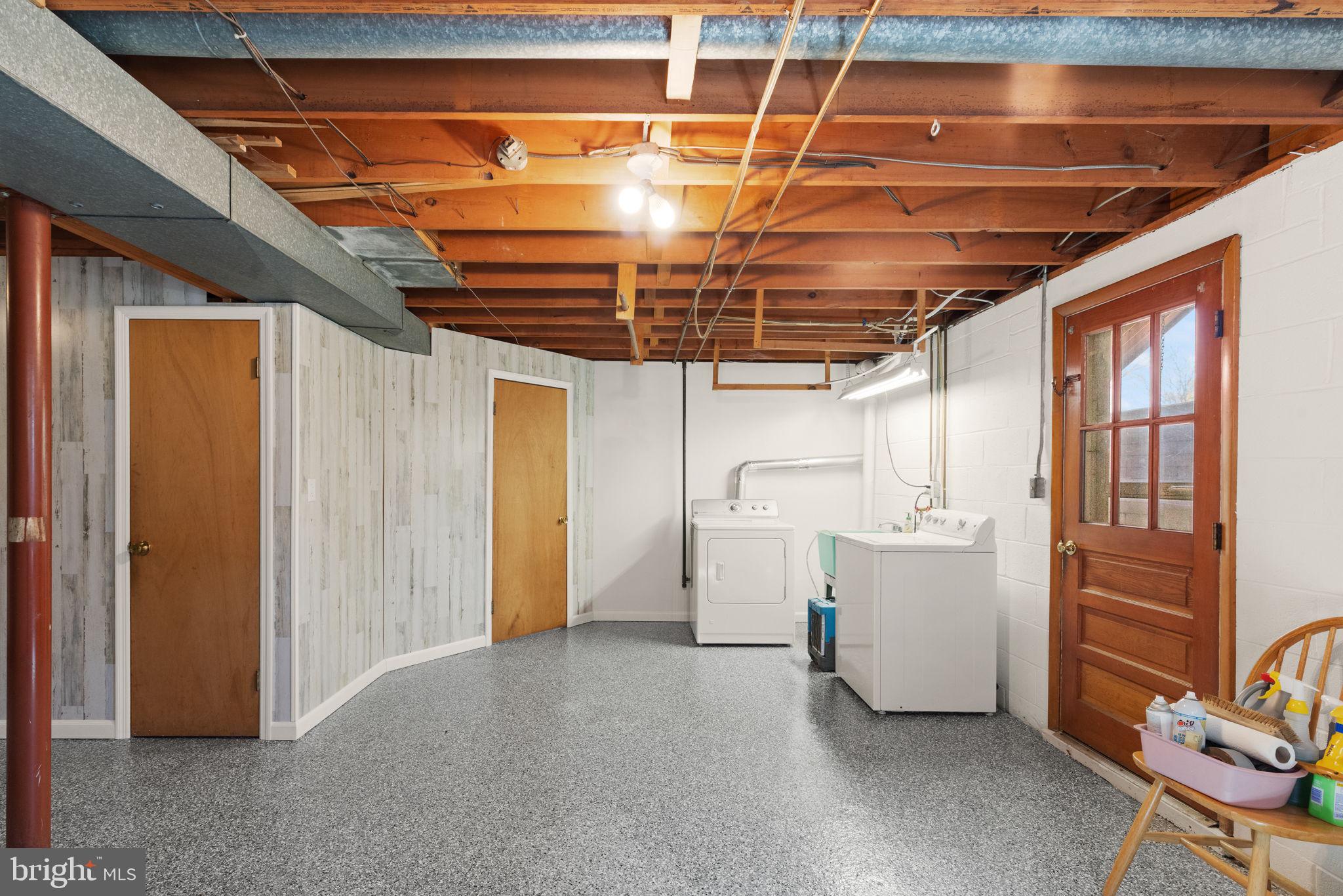 LONG BAR HARBOR - Residential