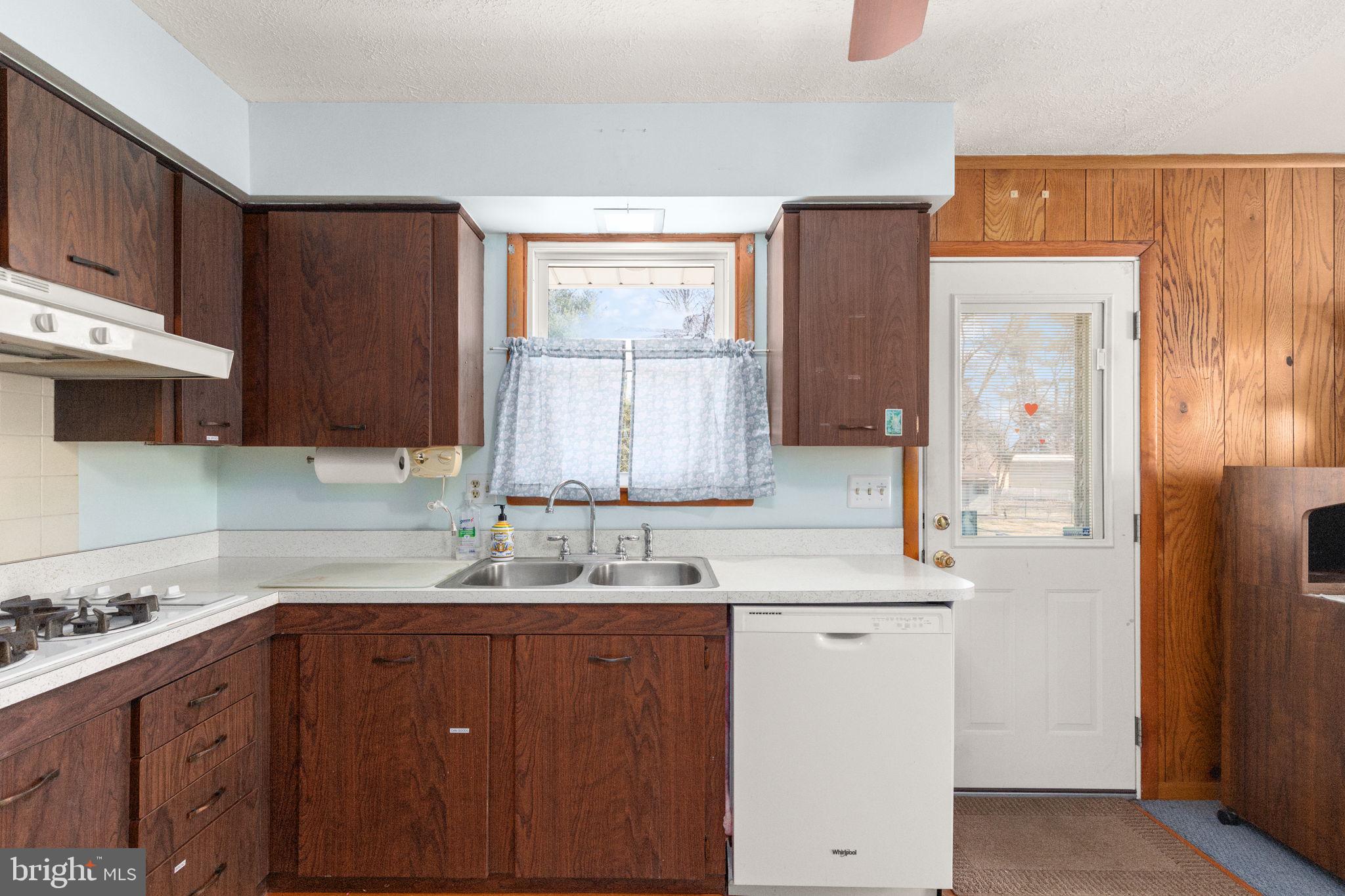 LONG BAR HARBOR - Residential