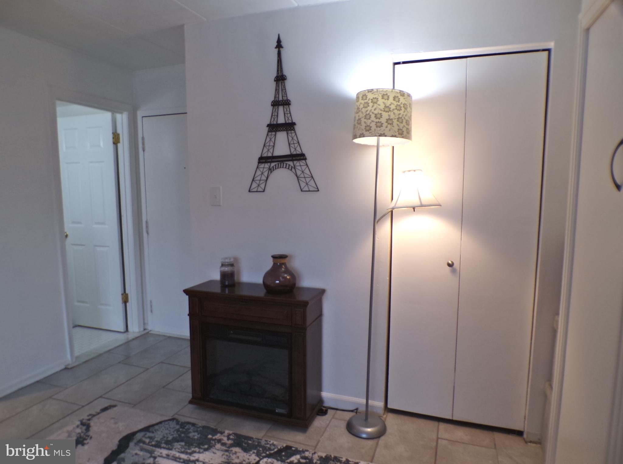 WASHINGTON SQUARE - Residential