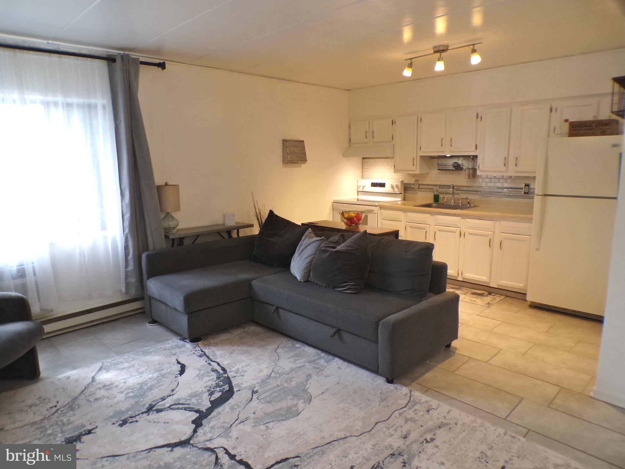 WASHINGTON SQUARE - Residential