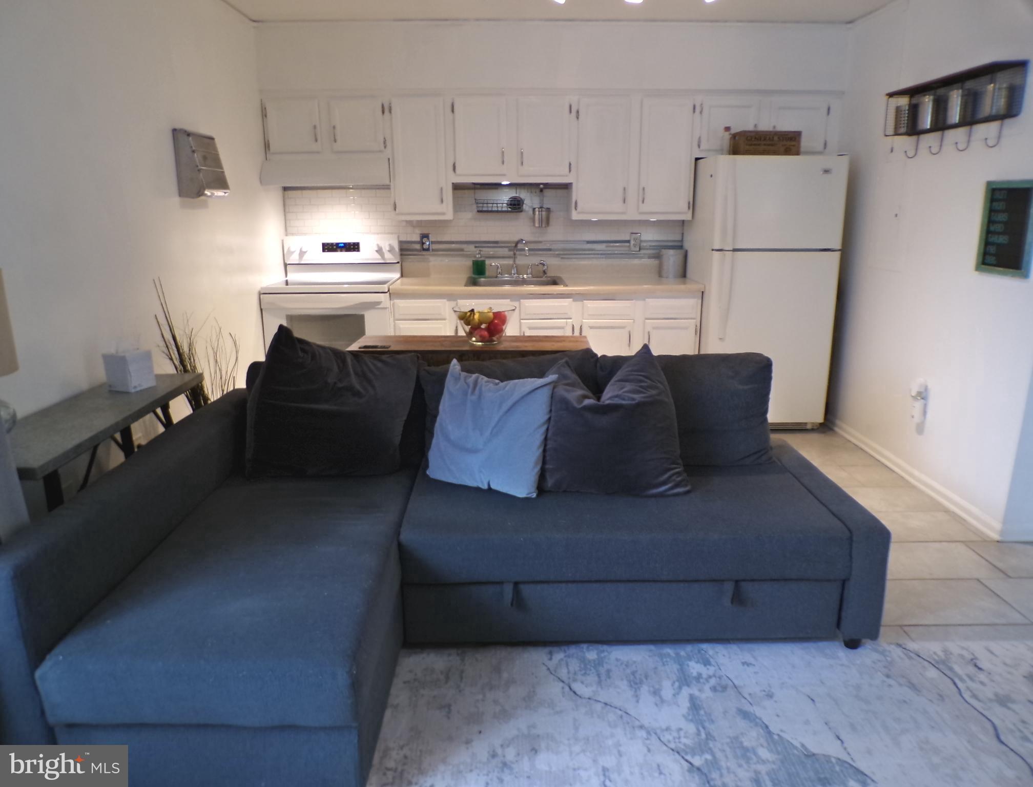 WASHINGTON SQUARE - Residential