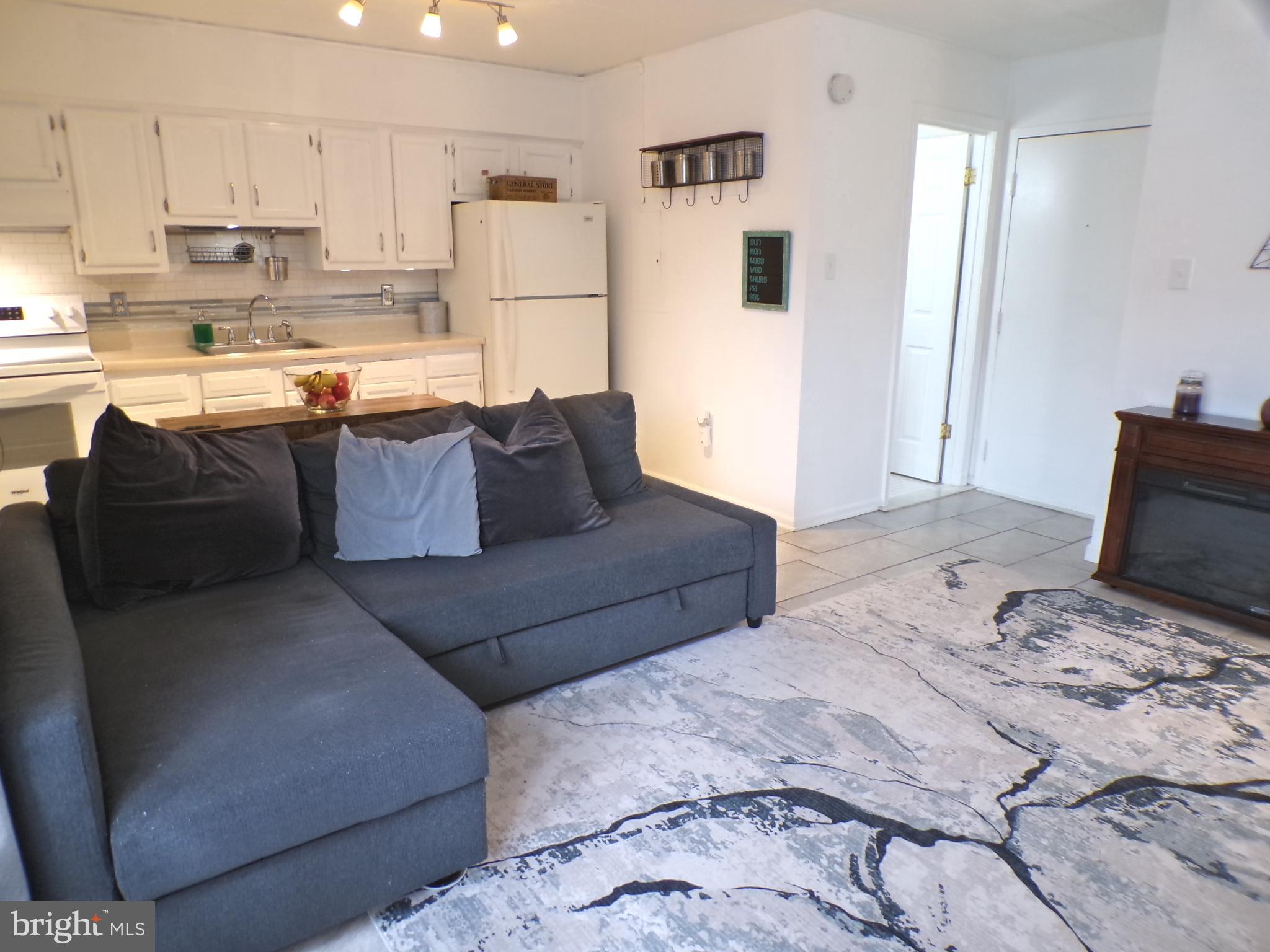 WASHINGTON SQUARE - Residential