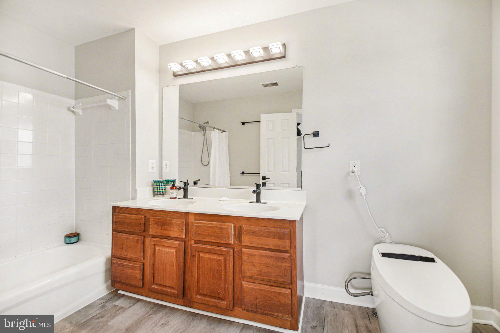 DALE CITY - Residential