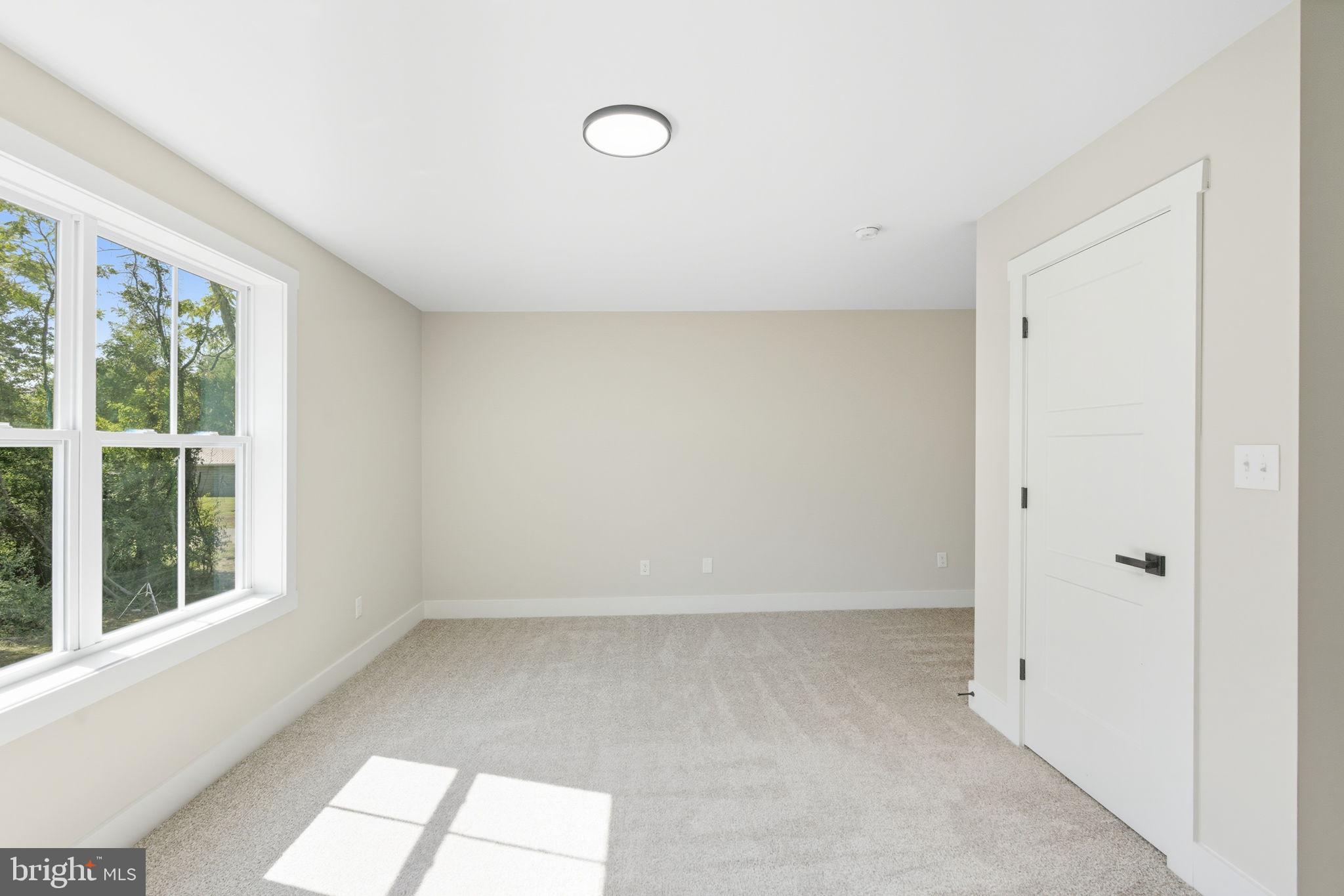 HALLMARK GLEN - Residential