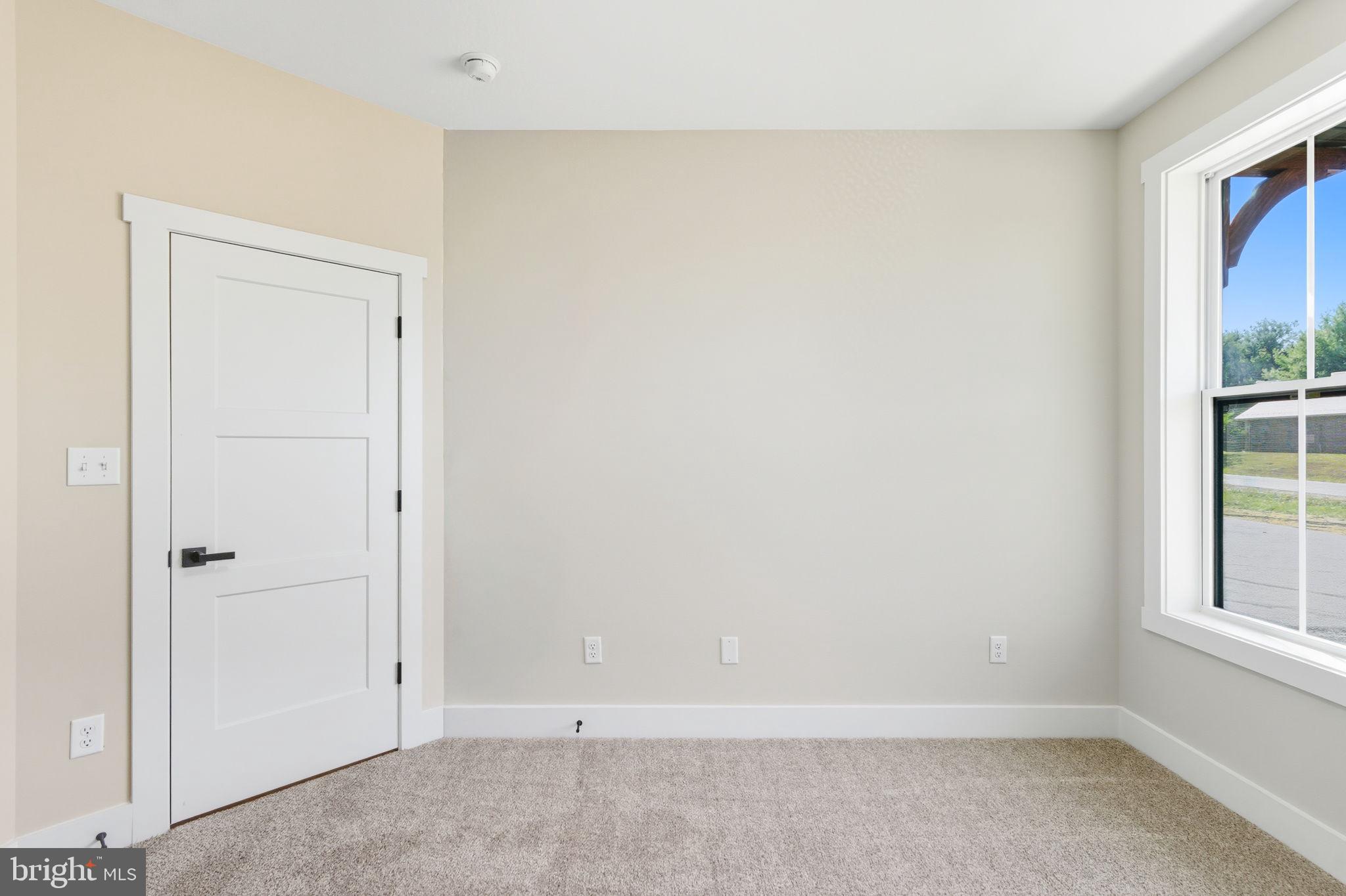 HALLMARK GLEN - Residential