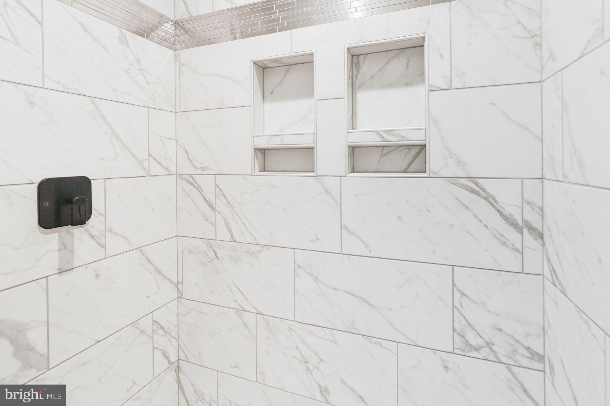 HALLMARK GLEN - Residential