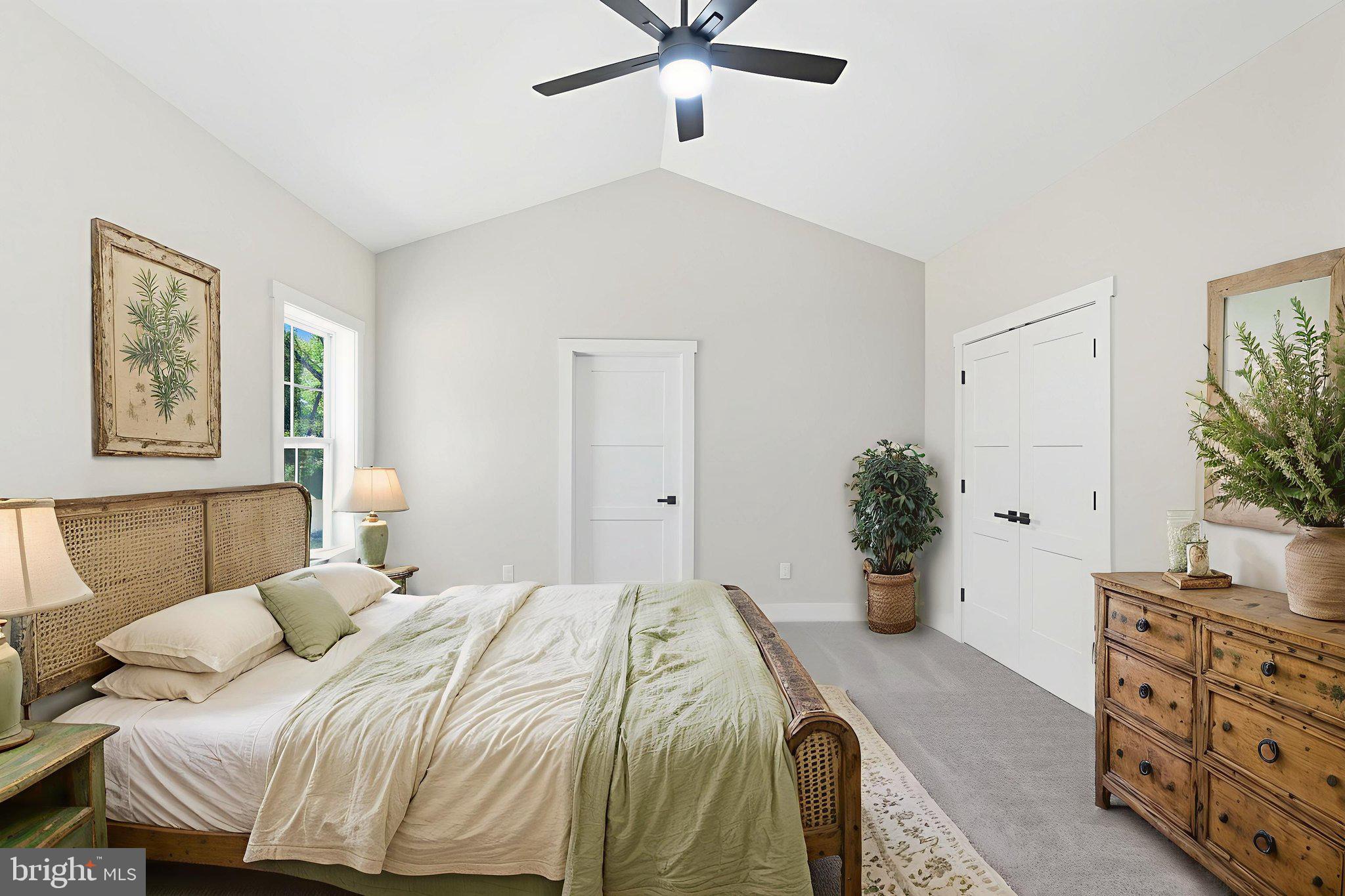 HALLMARK GLEN - Residential