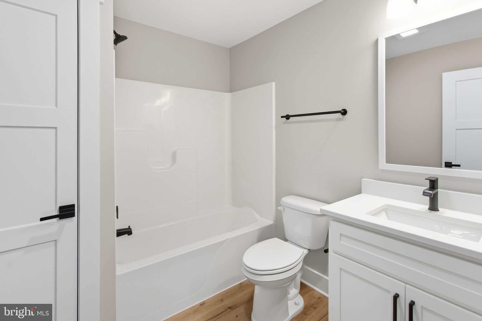 HALLMARK GLEN - Residential