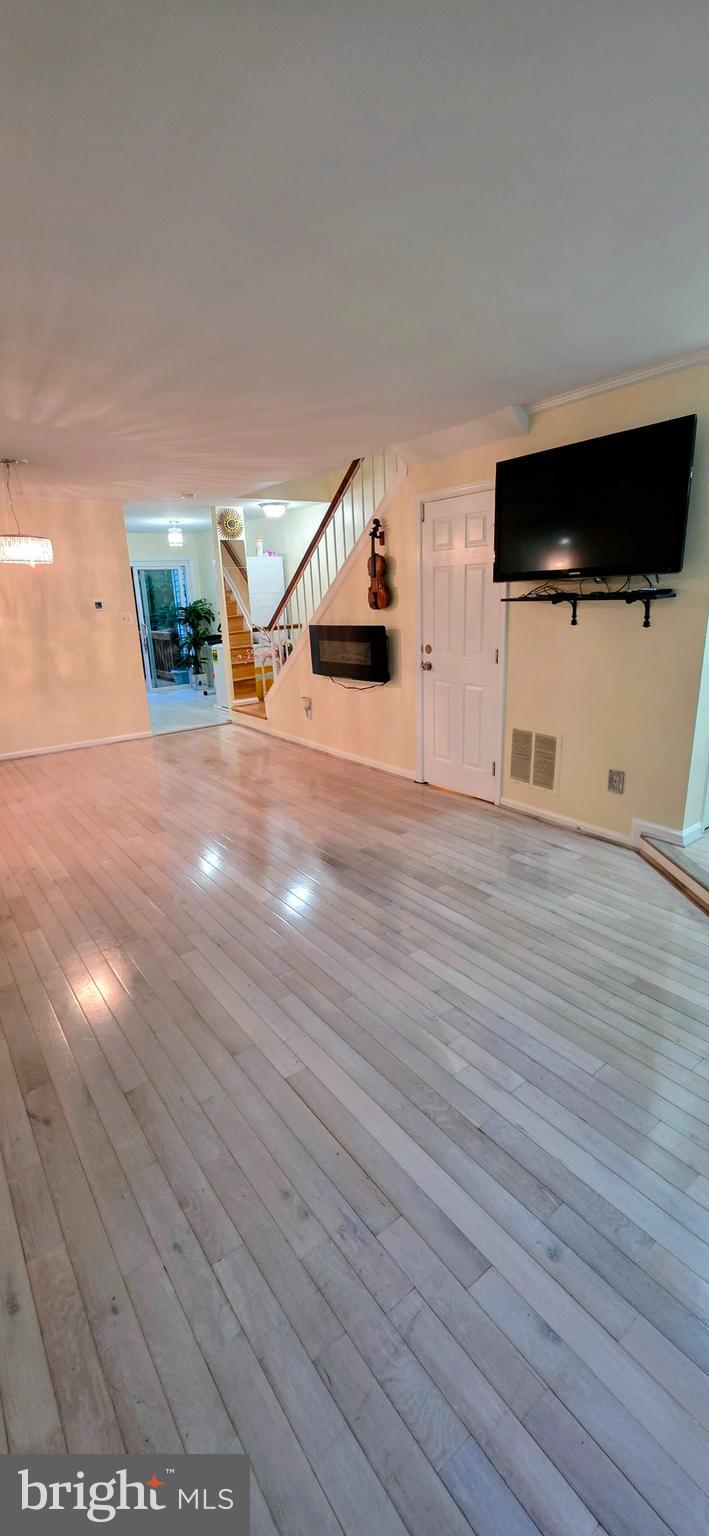 8434 SPRINGFIELD OAKS DRIVE