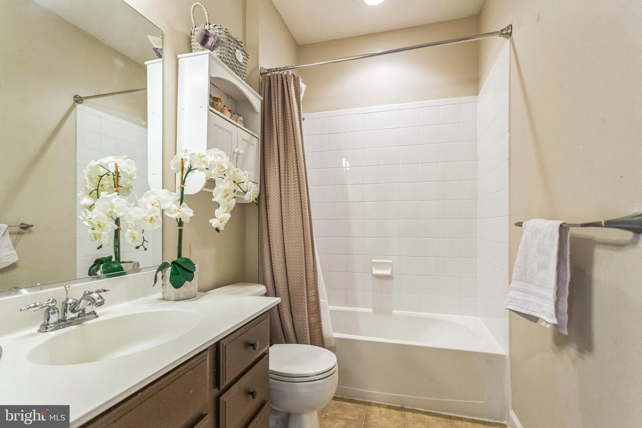 RESERVE AT NEW BRITA - Residential Lease