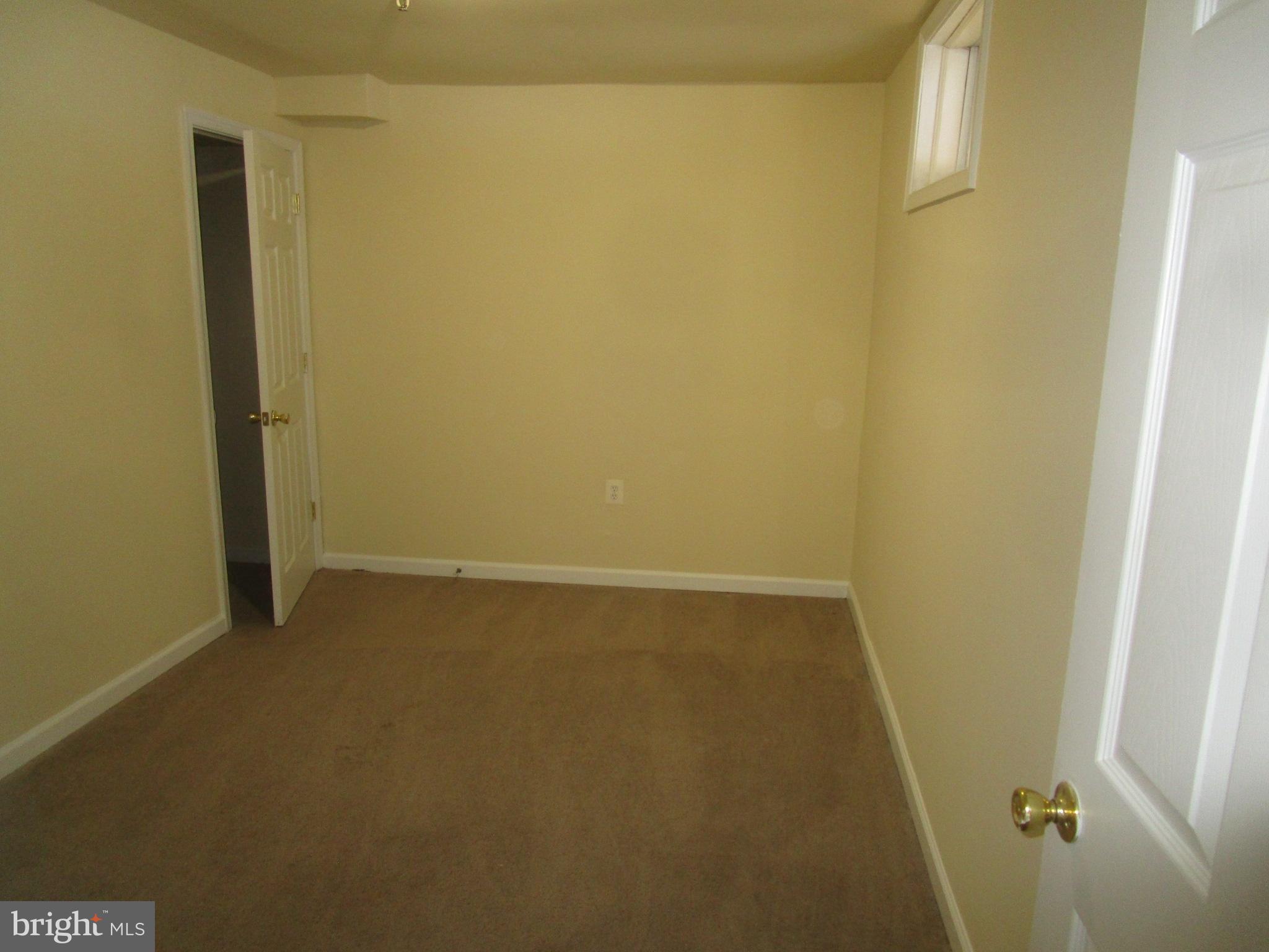 CLINTON VIEW - Residential Lease