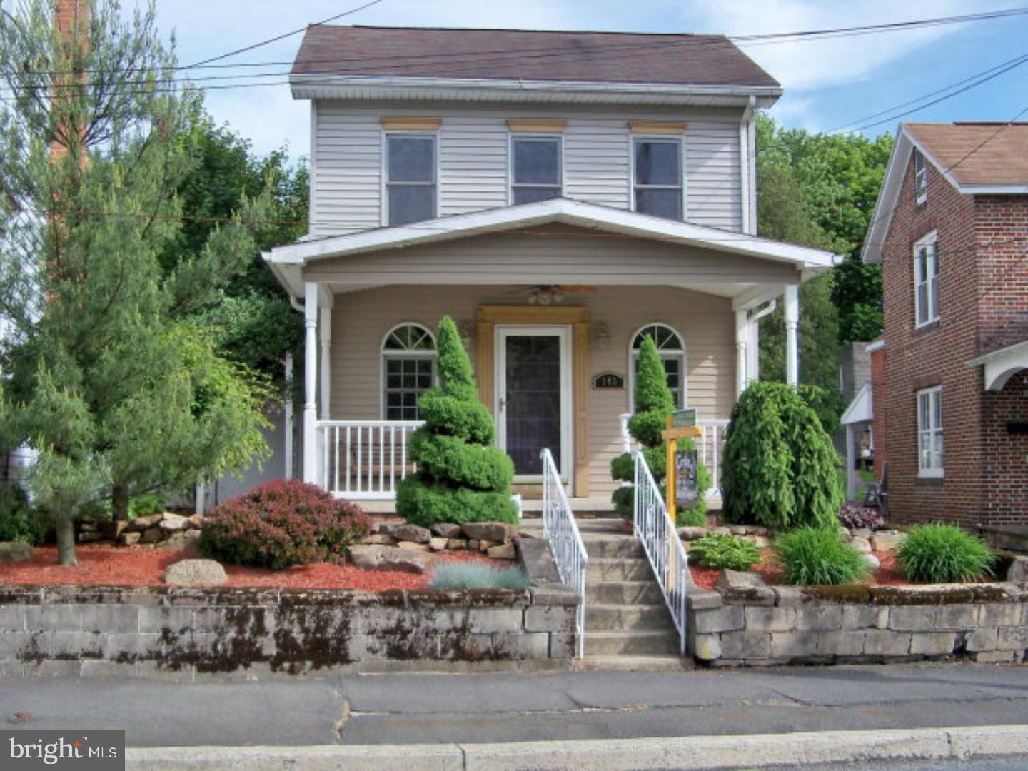 Just beautiful! Totally remodeled inside and out. Custom 45 handle kit w/nook. Fantastic family rm w/stone faced bar. Master BR w/whirlpool tub, walk-in closet, skylights. There's ceramic tile in kitchen, laundry and all baths. Pull down, floored attic. Heat pump/central air done 2010 plus back up 2-zone oil heat for those extra cold winters. Vinyl fenced yard, large deck, off-street parking for 3 cars, shed, security system. Large dry basement with outside entrance. Mailing Address Continued: Cressona Color: Grey Amp: 200