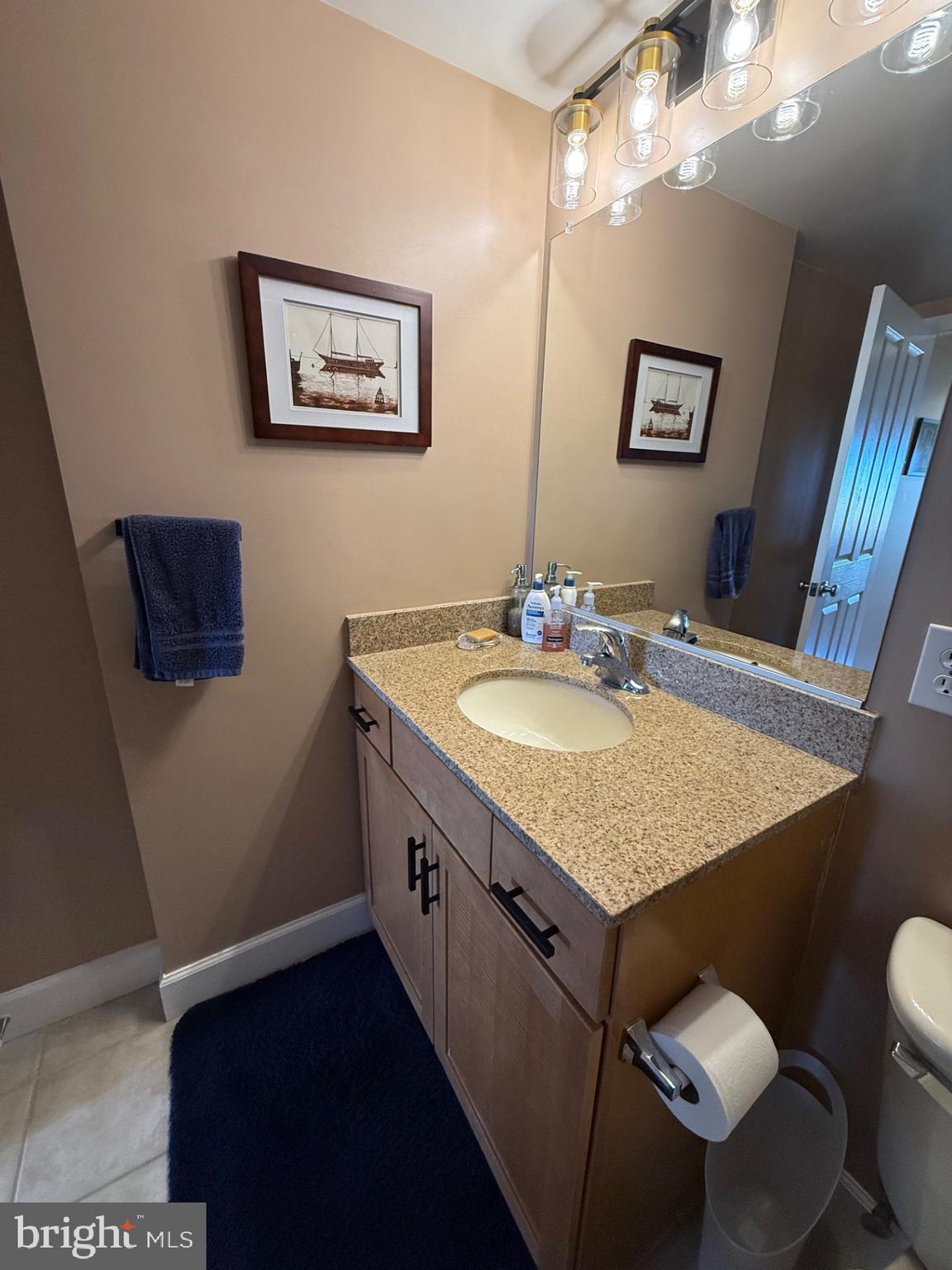 RESIDENCES AT STATION SQUARE - Residential Lease