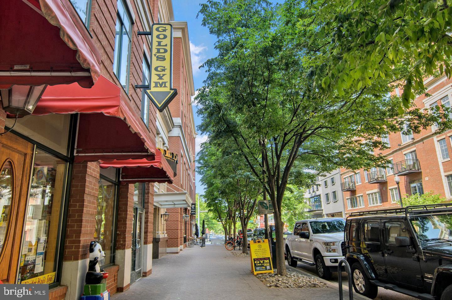 RESIDENCES AT STATION SQUARE - Residential Lease