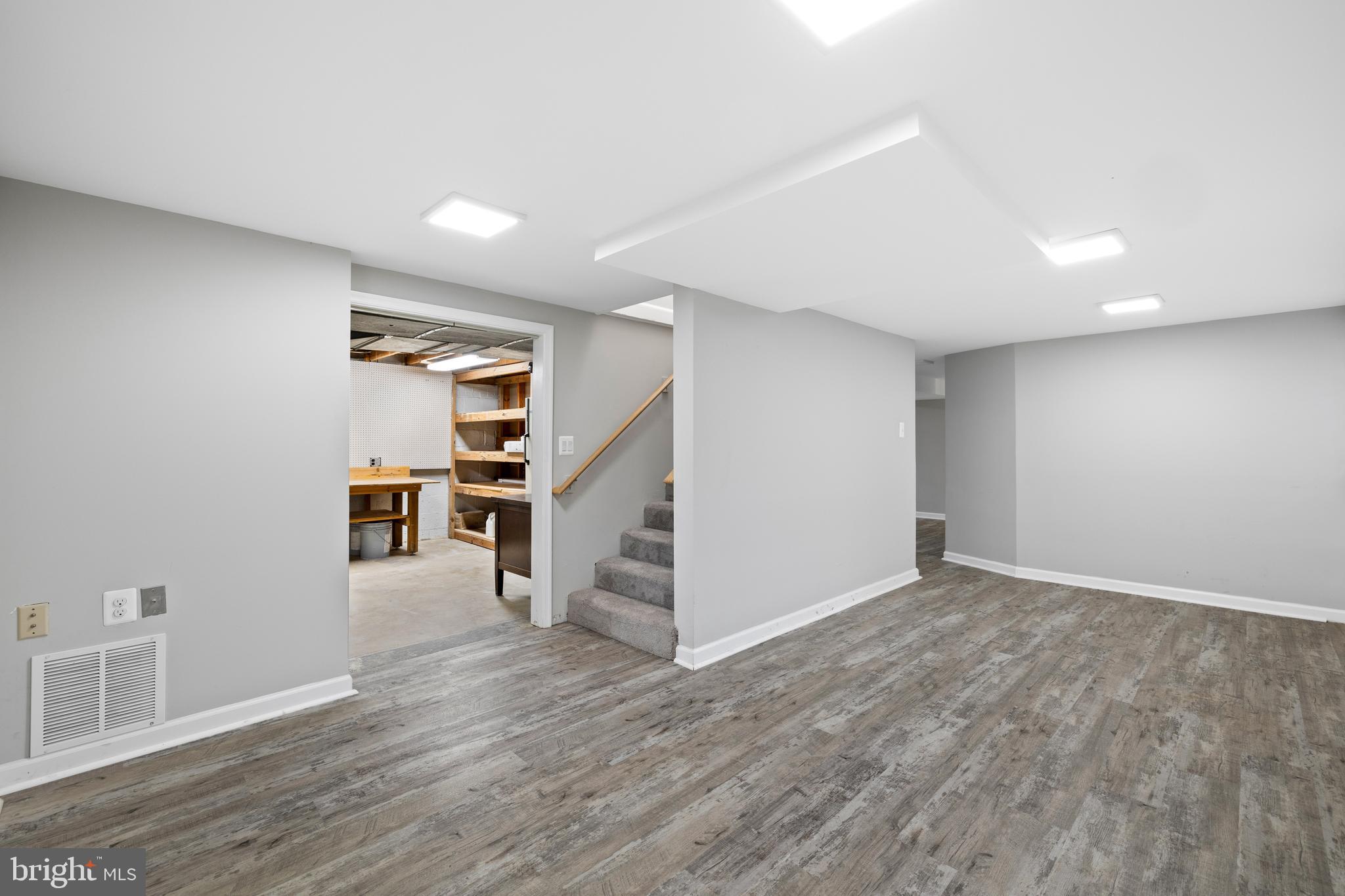 BROYHILL CREST - Residential