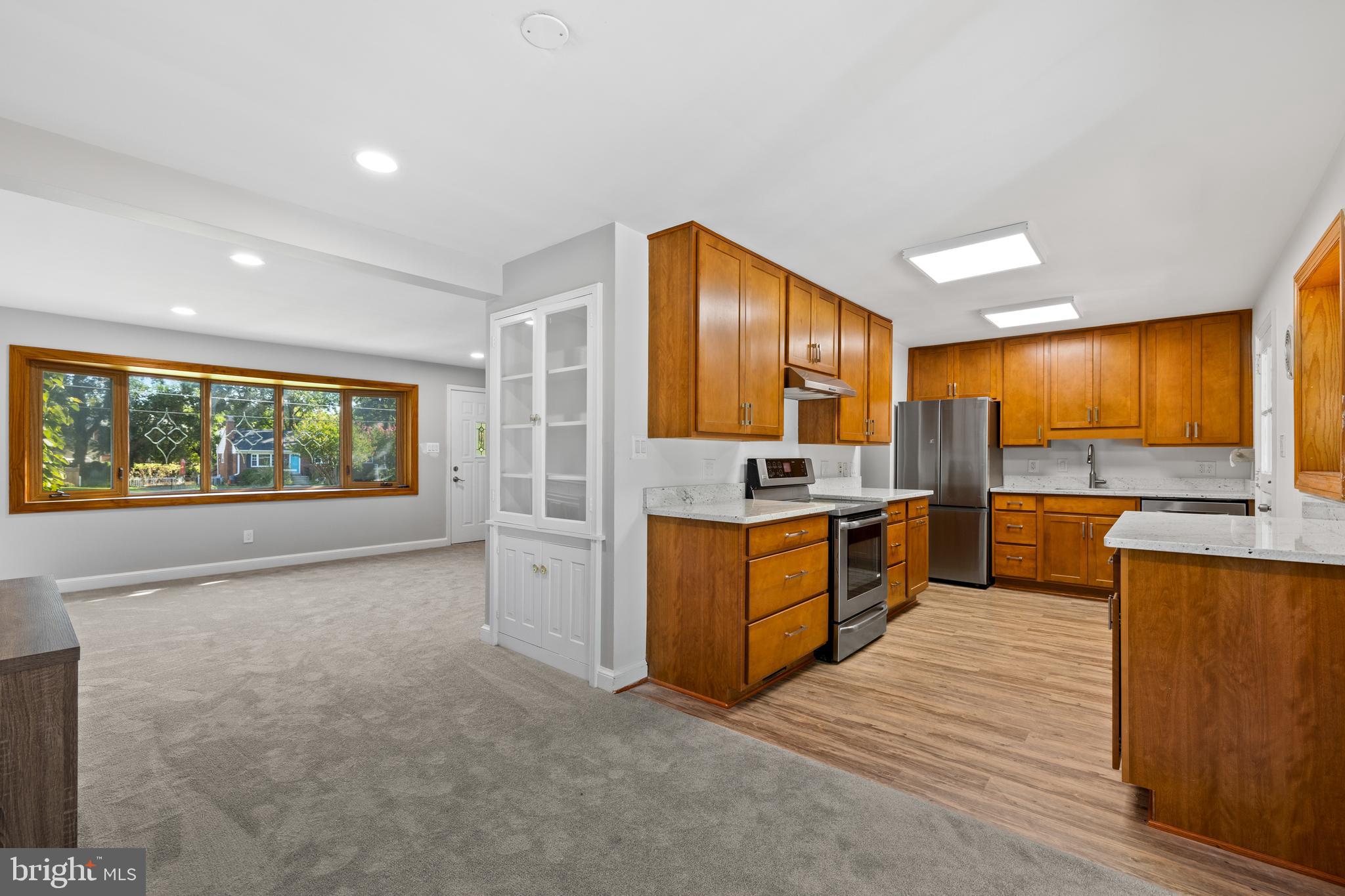 BROYHILL CREST - Residential