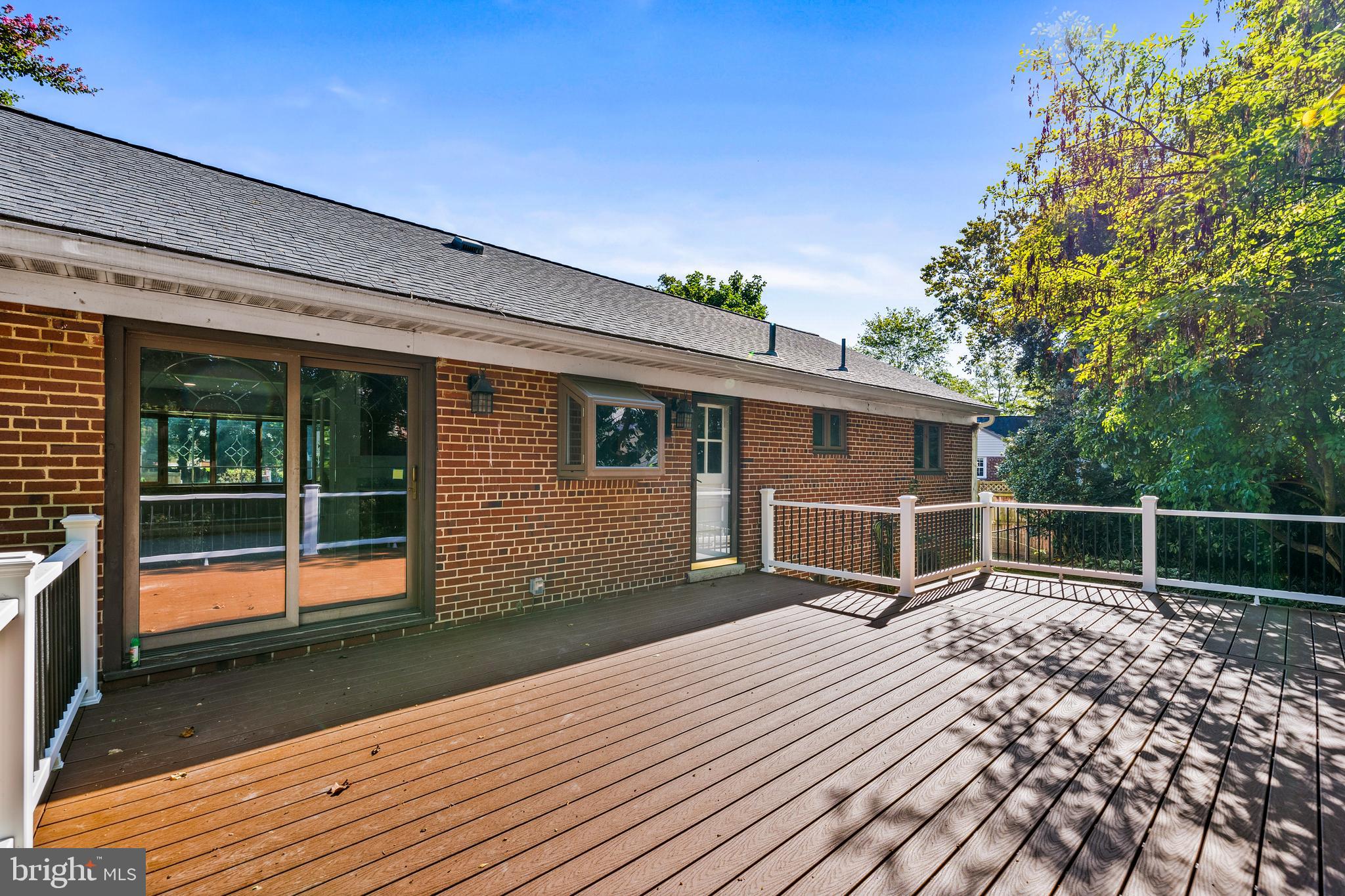 BROYHILL CREST - Residential