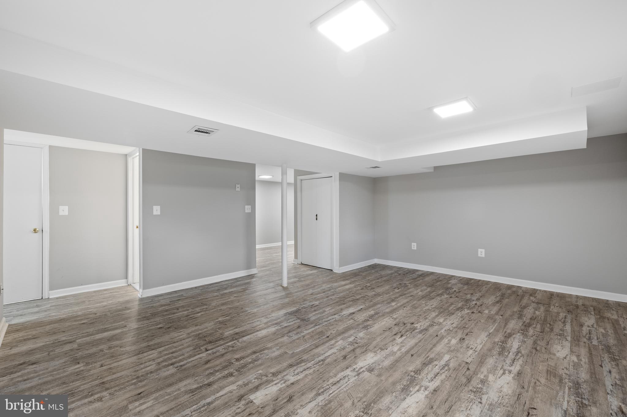 BROYHILL CREST - Residential