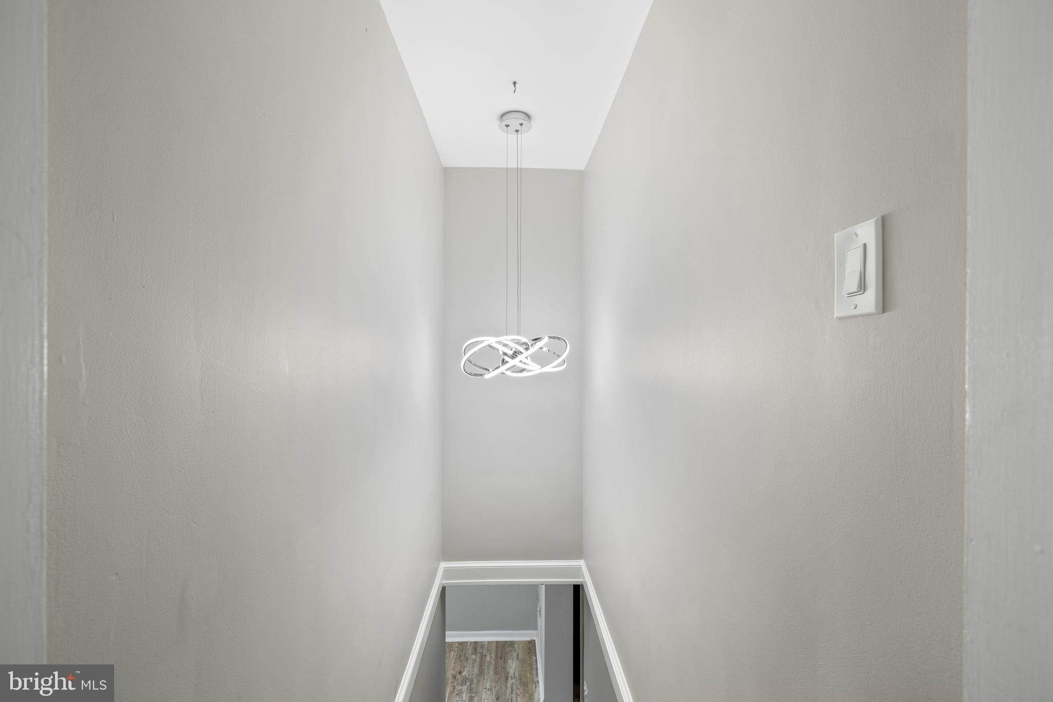 BROYHILL CREST - Residential