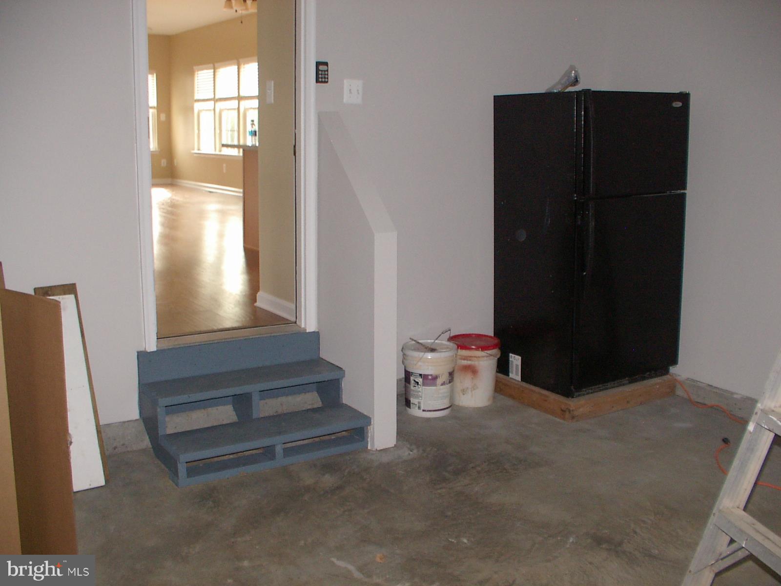 APPLE KNOLLS ESTATES - Residential