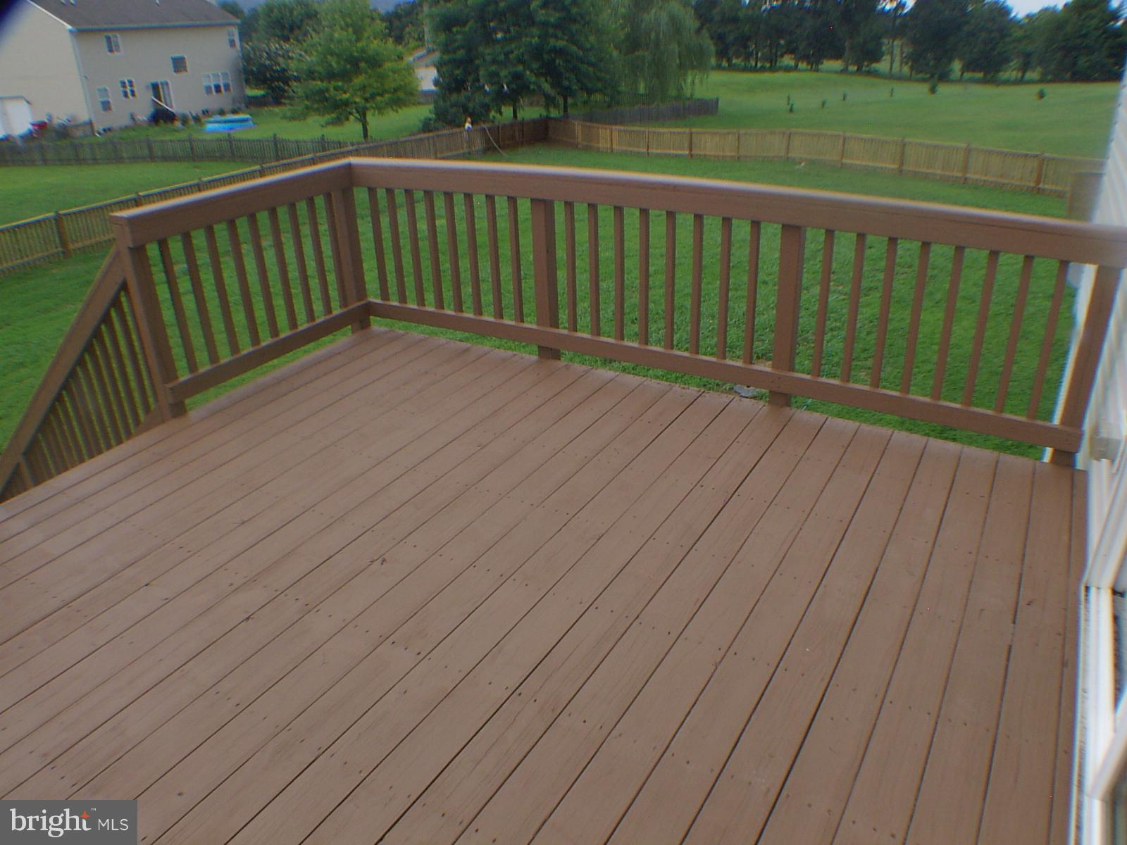 APPLE KNOLLS ESTATES - Residential