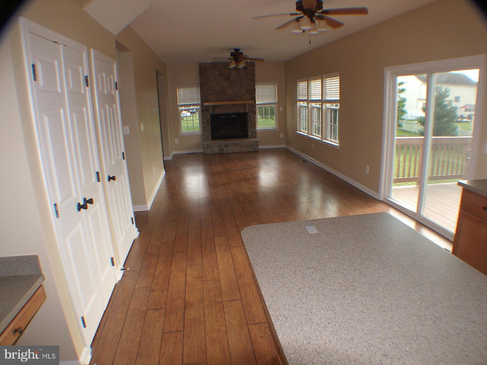 APPLE KNOLLS ESTATES - Residential