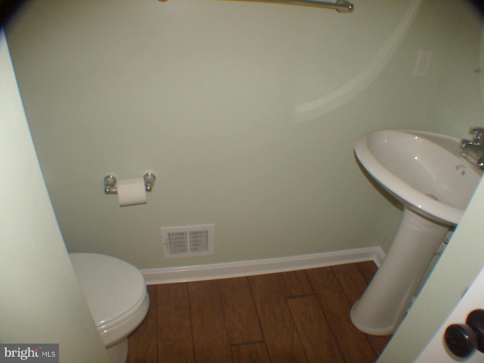 APPLE KNOLLS ESTATES - Residential