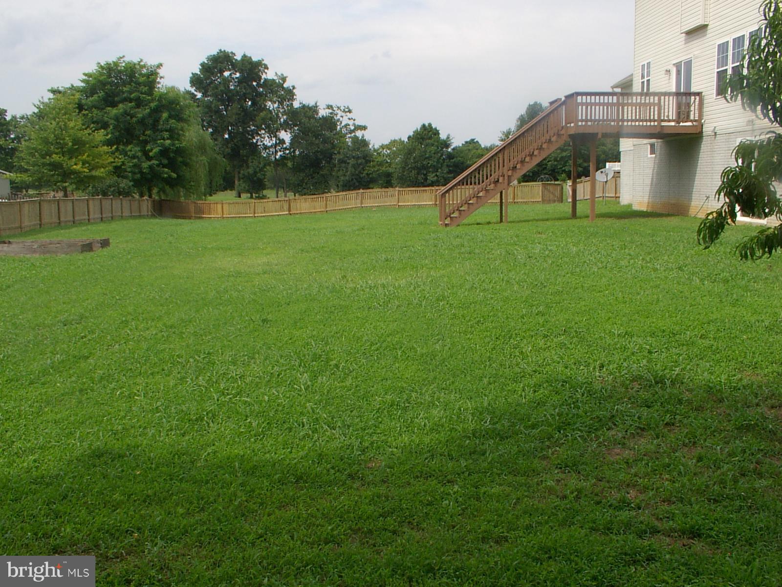 APPLE KNOLLS ESTATES - Residential