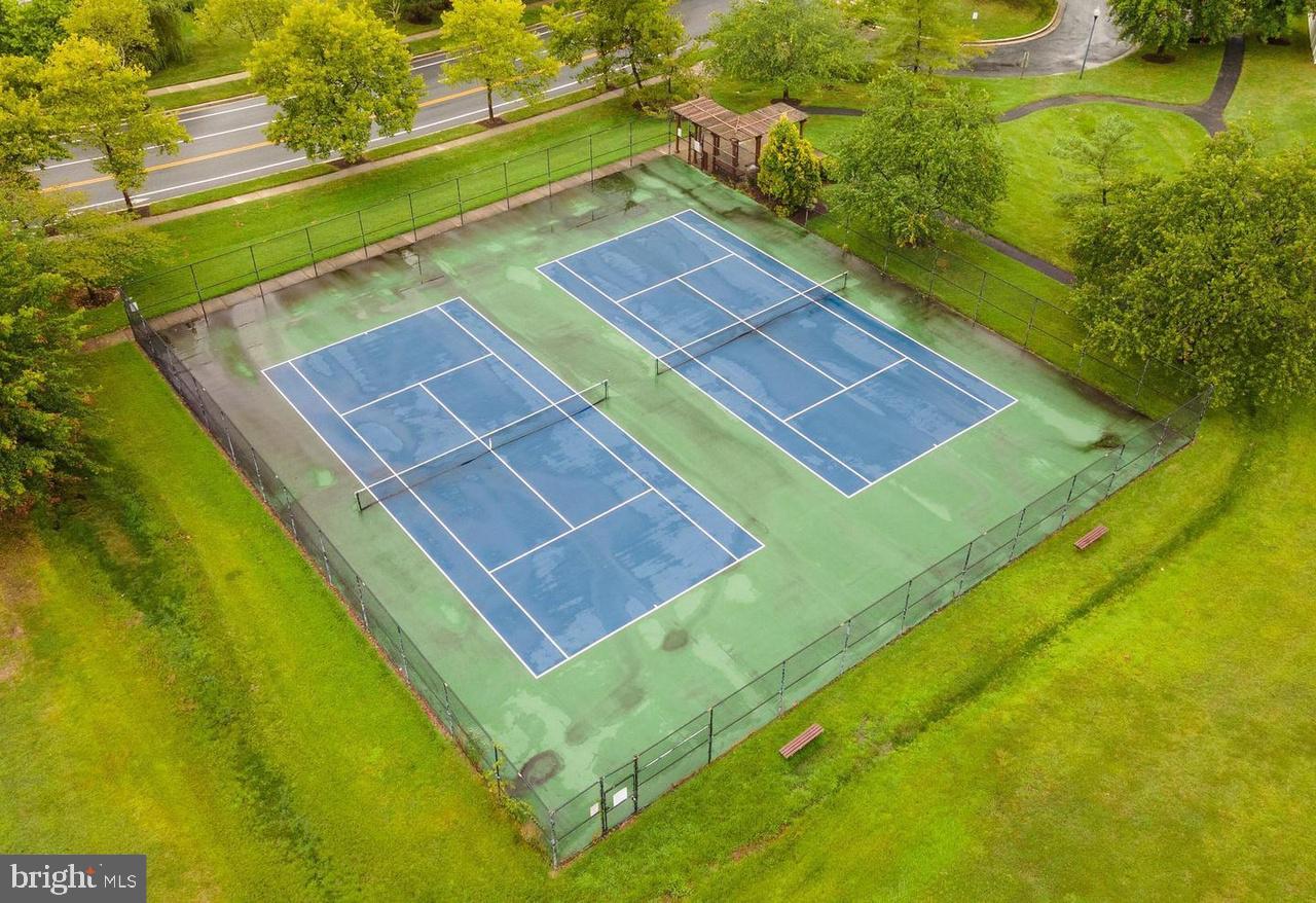 WOODLAND VILLAGE - Residential Lease