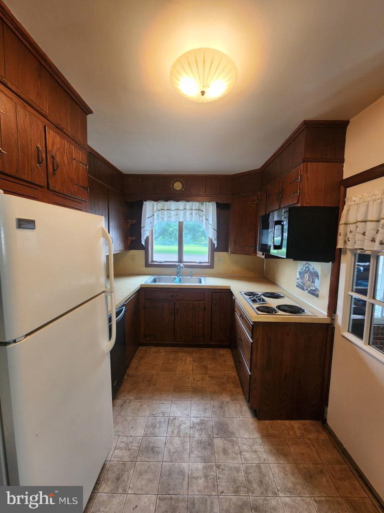 1242 BRENEMAN ROAD