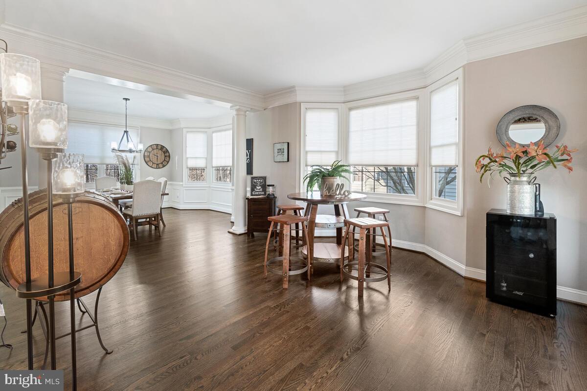 WINDSOR KNOLLS - Residential