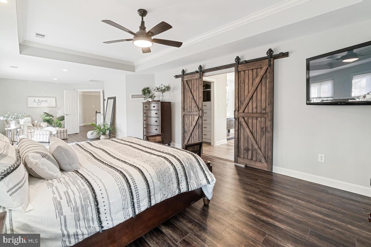 WINDSOR KNOLLS - Residential