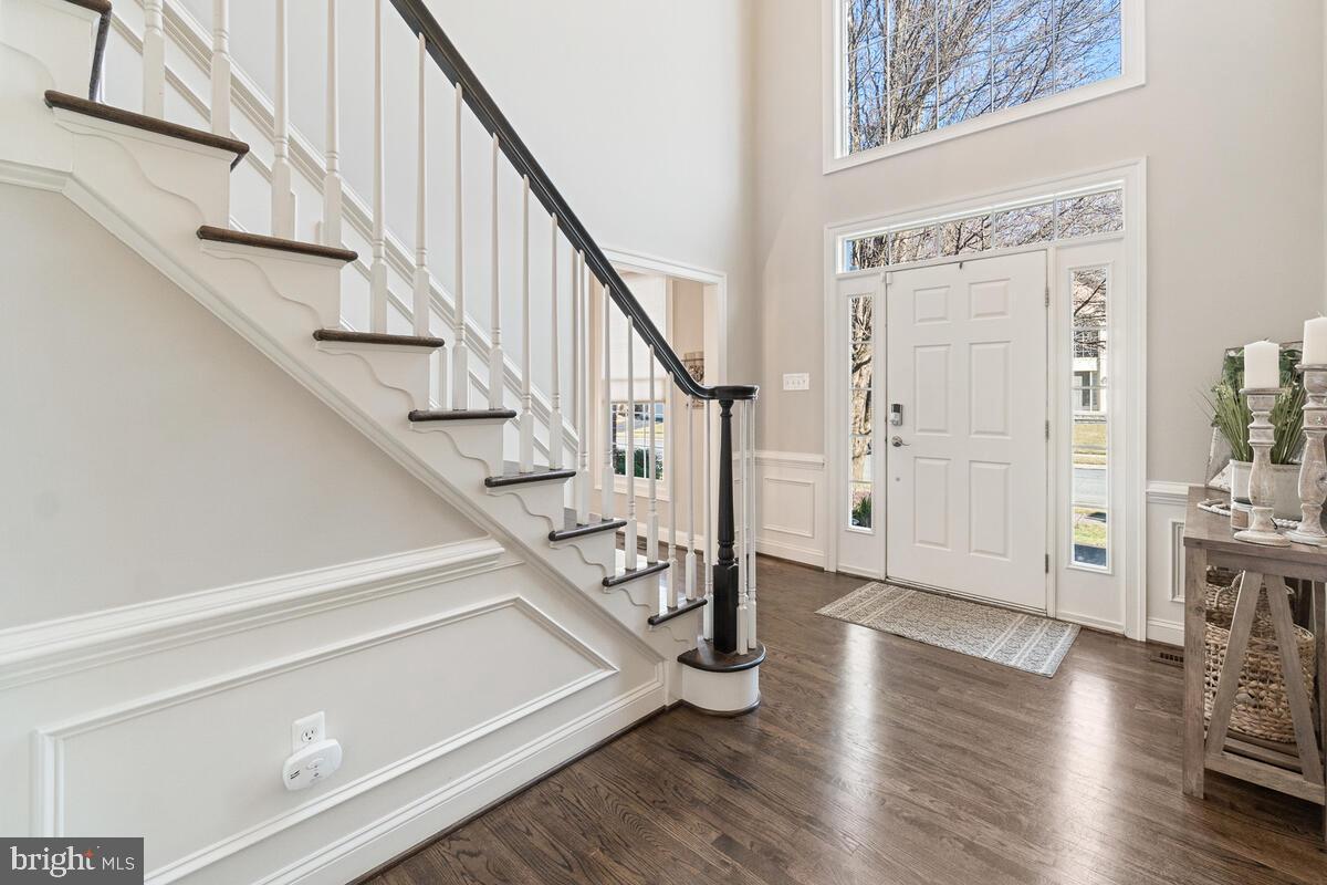 WINDSOR KNOLLS - Residential